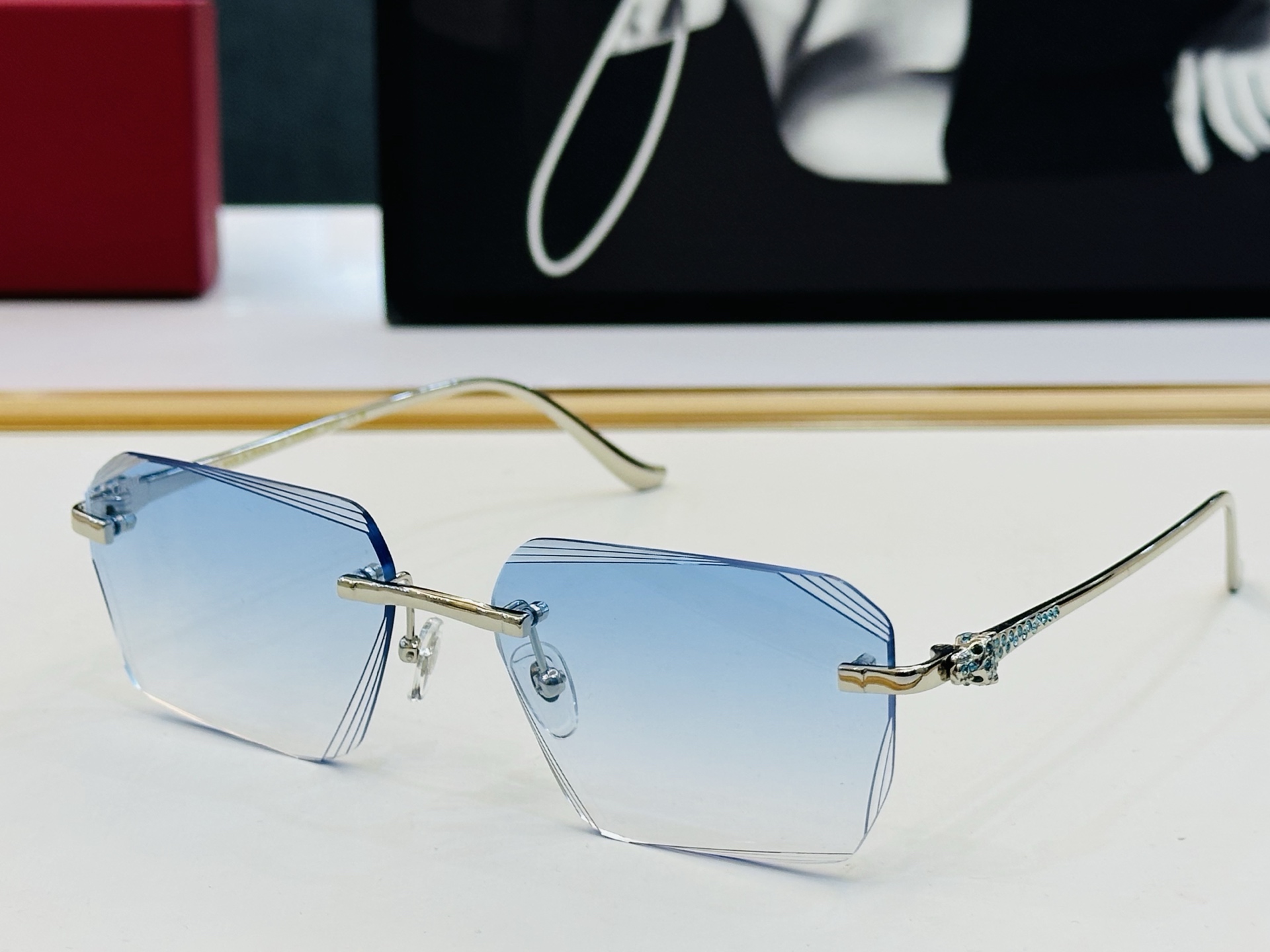 🆕 原版Cartie* 卡家 太阳镜 CT01589O Size：57口18-143 电镀工艺精湛大牌品