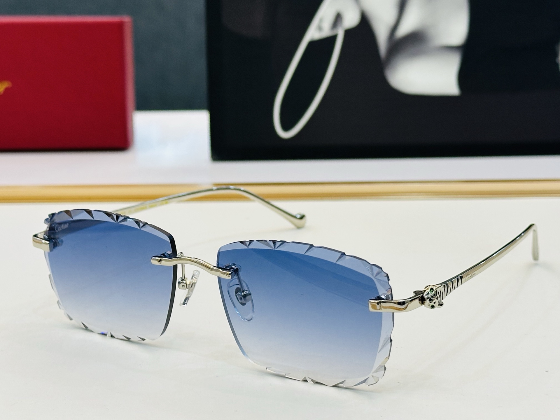🆕 原版Cartie* 卡家 太阳镜 CT01594 Size：57口17-142 电镀工艺精湛大牌品 