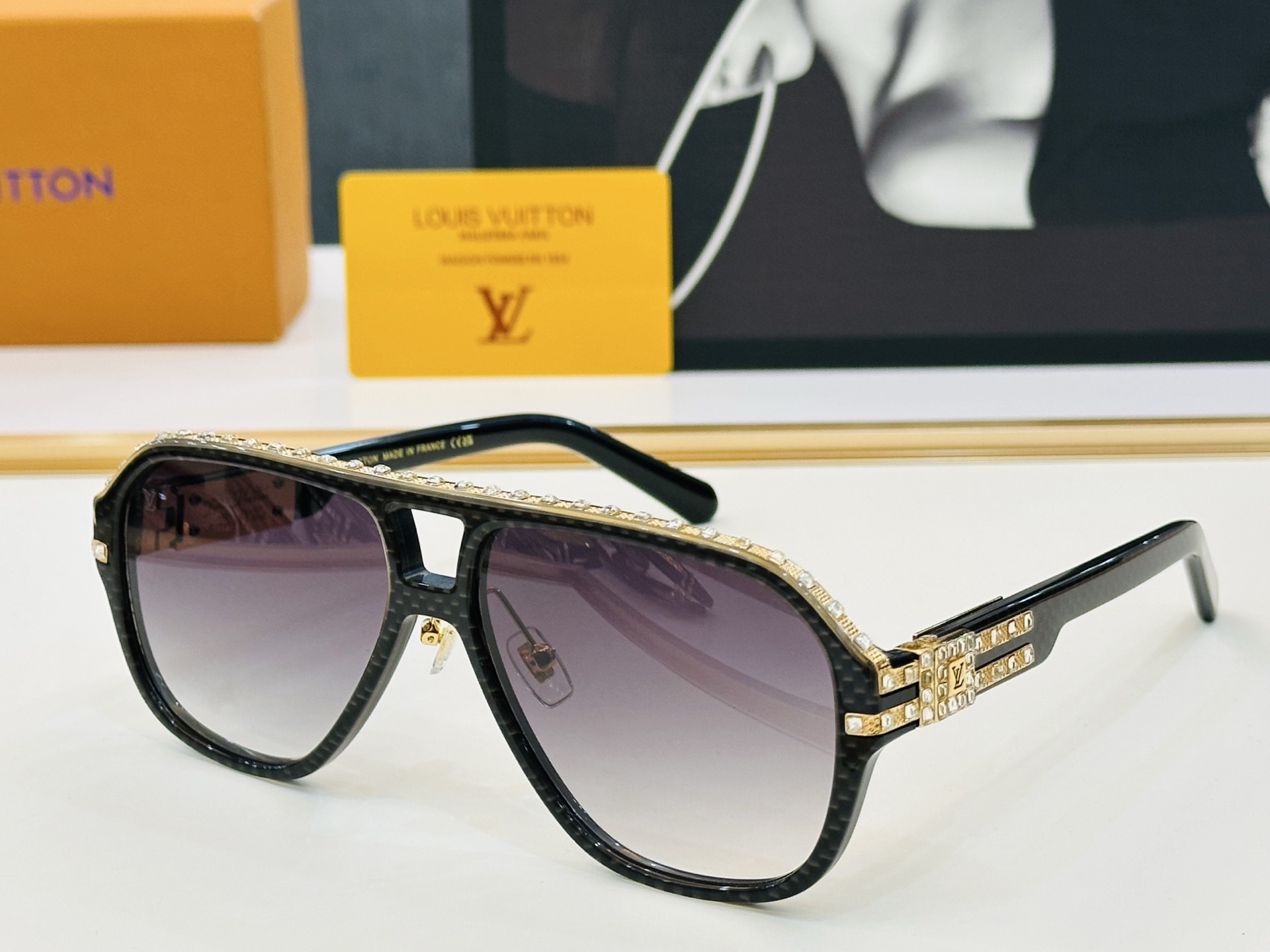 NO:366447,Louis Z2012U Size60 15-142 Vibrant Shows unique personality Shows you bm High quality Glasses Sunglasses Sunglasses, Glasses, louis vuitton19860909路易家 Z2012U Size60口15-142 充满活力的 展现独特个性展现大气的你 bm高品质 眼镜墨镜太阳镜,眼镜,louis vuitton,glasses