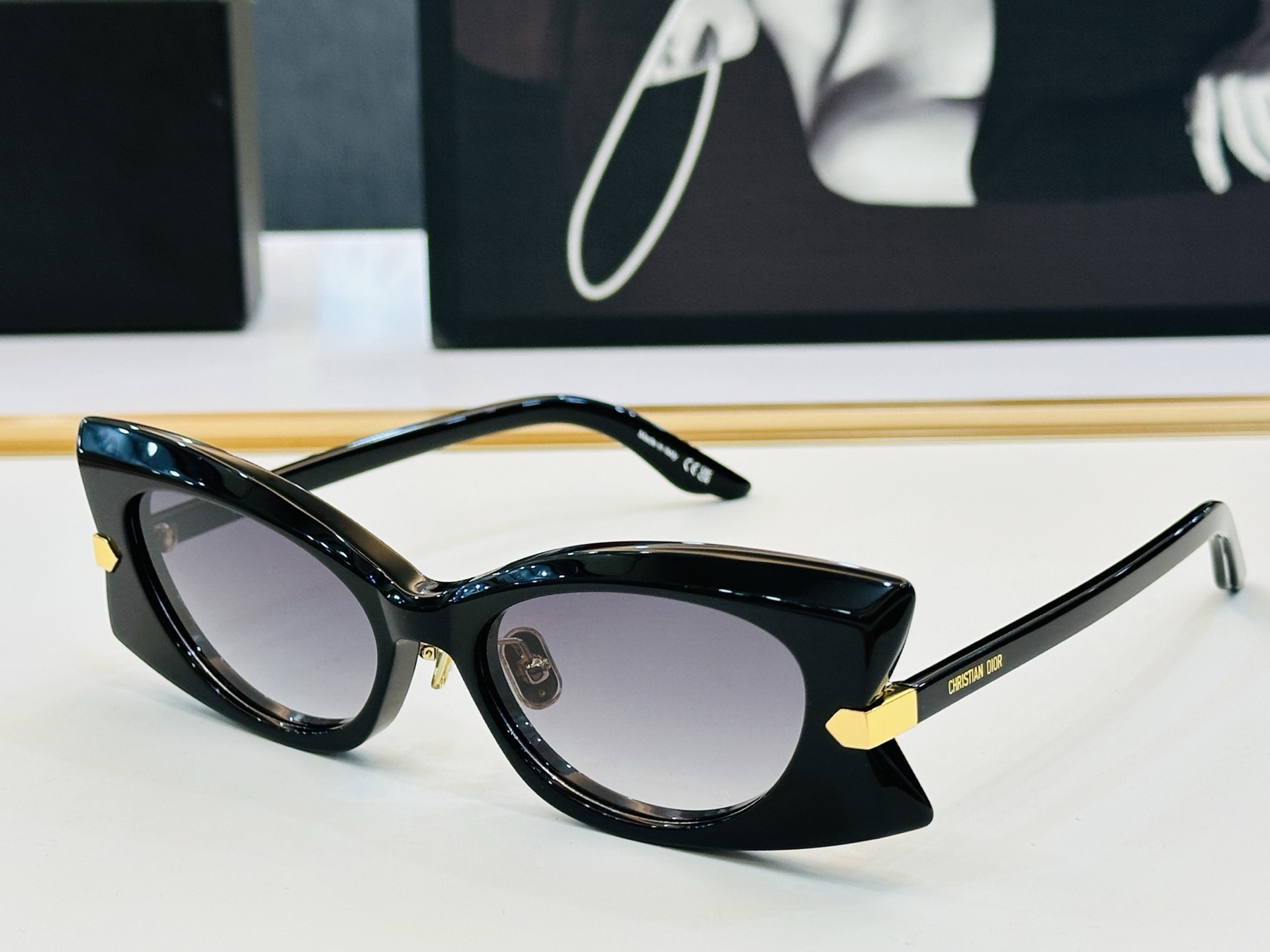 NO:366432,DIO* CDICon S2F Dijia Size54 16-Paired with exquisite accessories for temples wen official website, excellent quality, glasses, sunglasses, sunglasses, dior, dior19860909DIO* CDICon S2F 迪家 Size54口16- 搭配镜腿精致配饰 wen官网款 质量上佳 眼镜墨镜太阳镜,眼镜,dior,dior,glasses