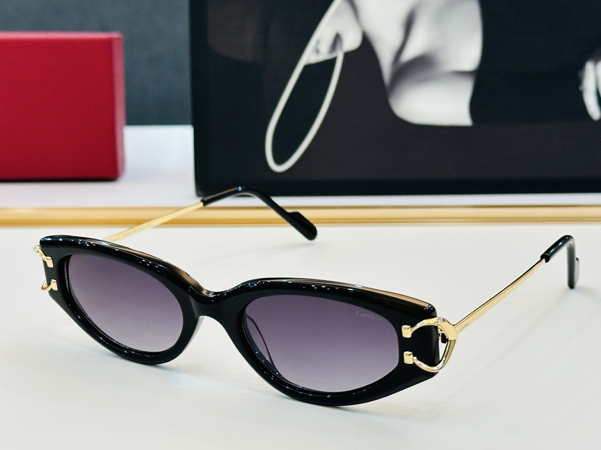 NO:366438,Cartier-Car Home CT0589O Size53 20-145 Not picky about face shape Simple and elegant Fashionable and casual L frame simple Glasses sunglasses, glasses, cartier19860909Cartier-卡家 CT0589O Size53口20-145 不挑脸型 简约大气 时尚休闲 L 框型简约 眼镜墨镜太阳镜,眼镜,cartier,glasses
