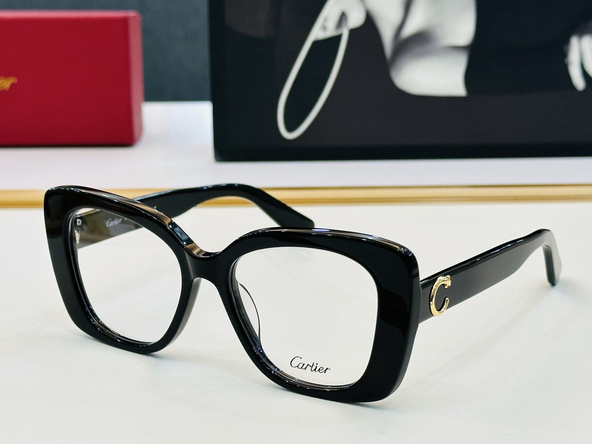 NO:366467,Cartier-Car Home CT0438 Size54 20-145 No face-skinned, simple and atmospheric, fashionable and casual flat-light frame Z can be equipped with myopia lens glasses, sunglasses, sunglasses, glasses, cartier19860909Cartier-卡家 CT0438 Size54口20-145不挑脸型 简约大气 时尚休闲平光镜框 Z可配近视镜片眼镜墨镜太阳镜,眼镜,cartier,glasses