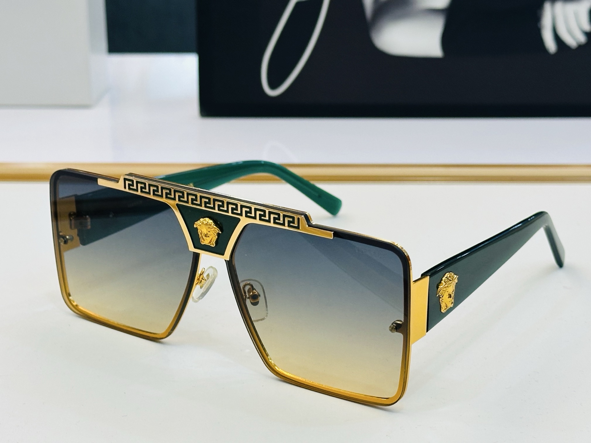 🎉🎉范思家 VERSACE✨MODEL：VE5722   Size：65口16-145 ✨K有范 