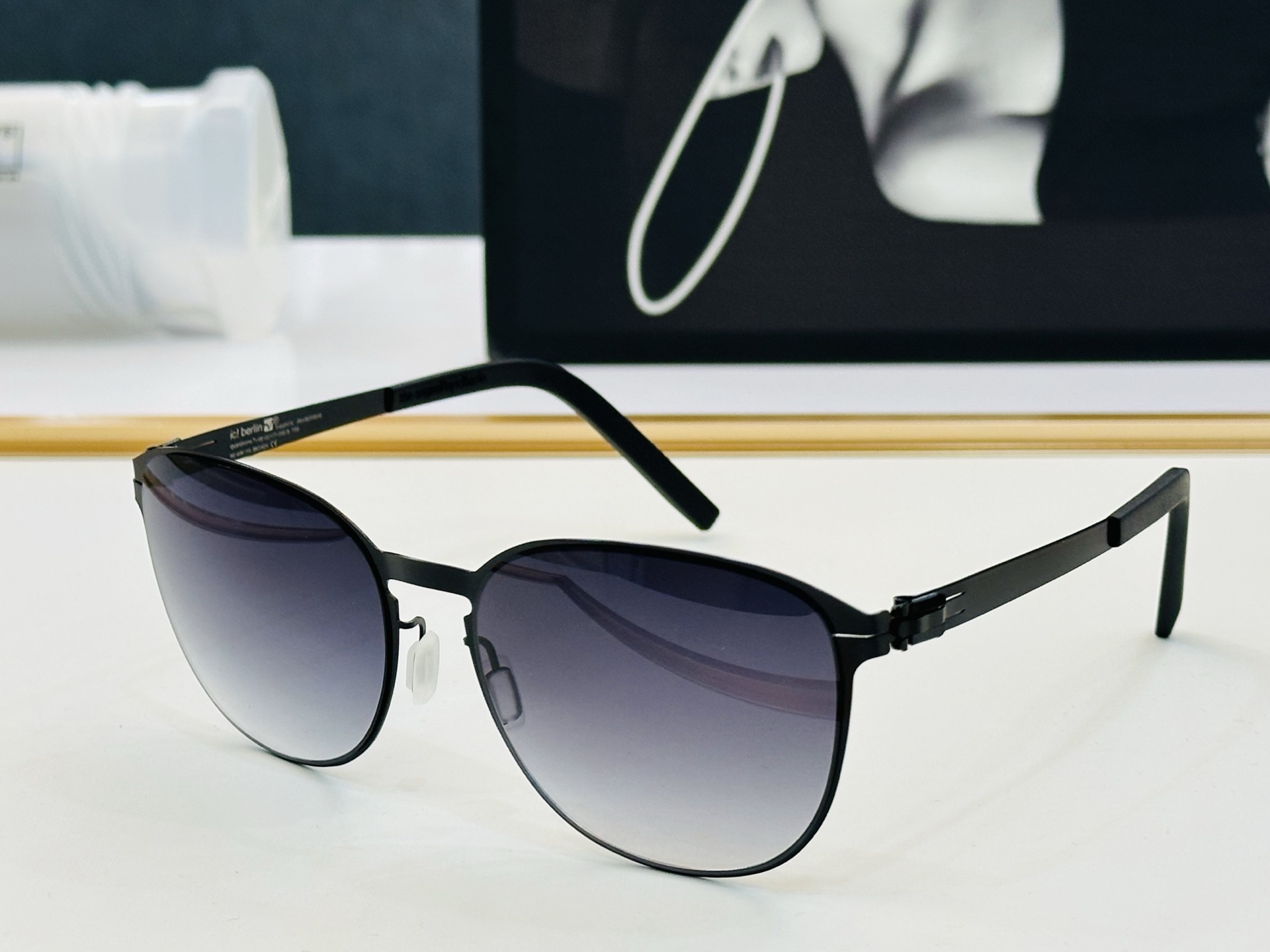 NO:367471,IC series [ic! berli*] Seven Berlin, Germany ultra-light glasses without screws size: 56-door 17-150 Haqi logo glasses sunglasses sunglasses, glasses19860909IC系列【ic! berli*】Seven 德国柏林超轻眼镜 无螺丝 size: 56口17-150 哈气显logo 眼镜墨镜太阳镜,眼镜,glasses