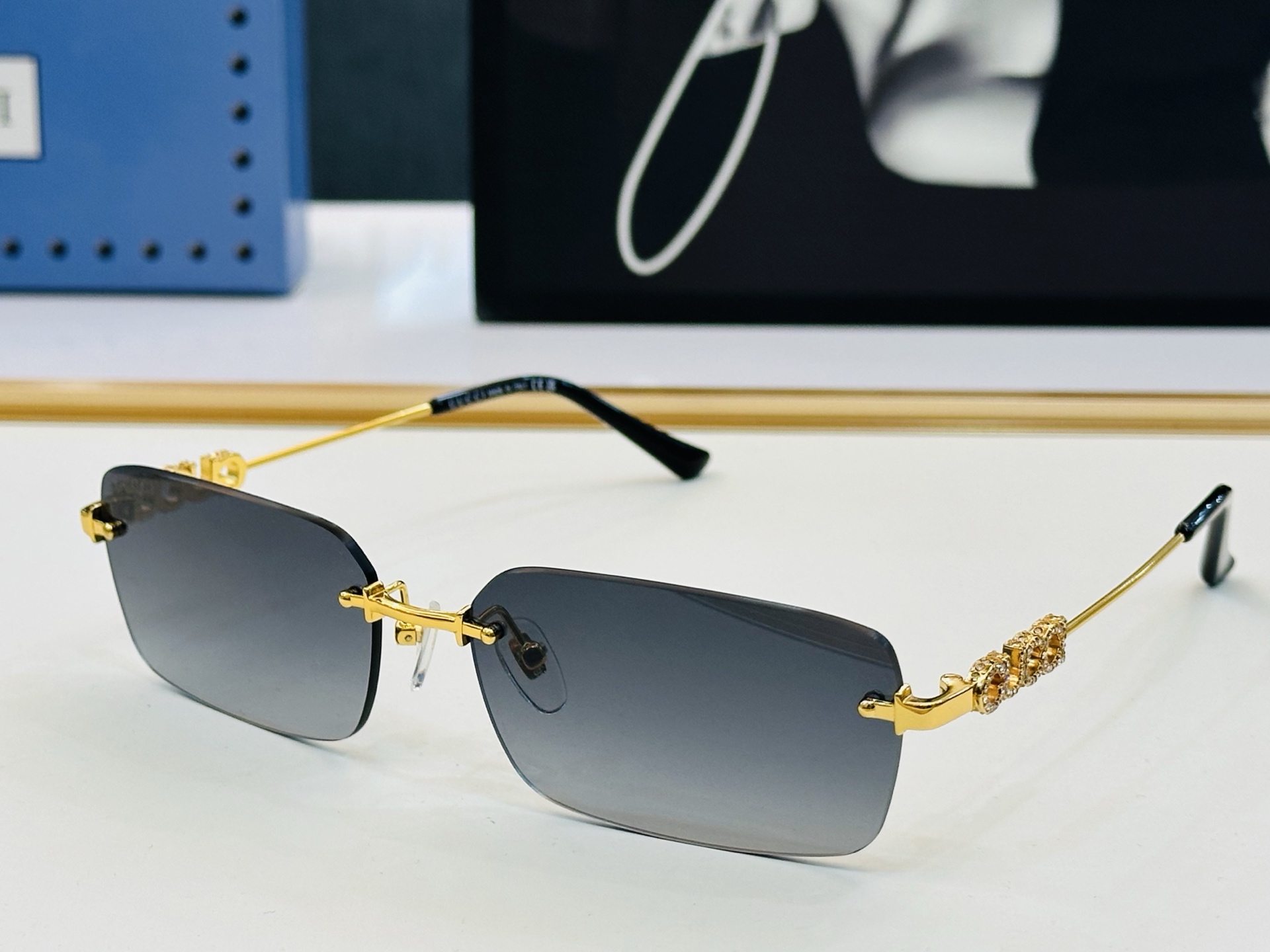 GUCC* 古家 GG1808S 🐝🐝系列 Size：63口18-140 🍁🍁 F超绝品质太阳镜 。