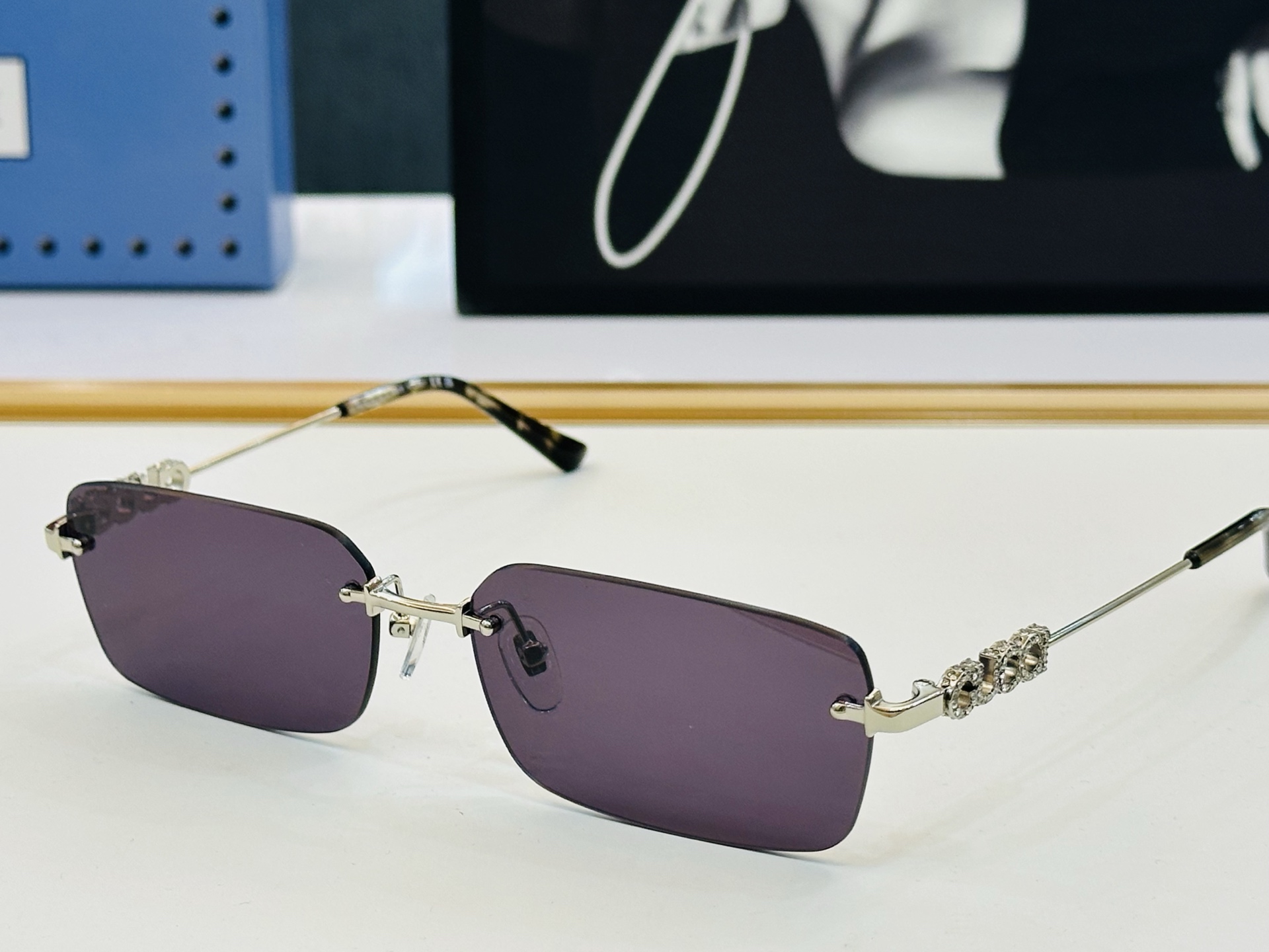 GUCC* 古家 GG1808S 🐝🐝系列 Size：63口18-140 🍁🍁 F超绝品质太阳镜 。