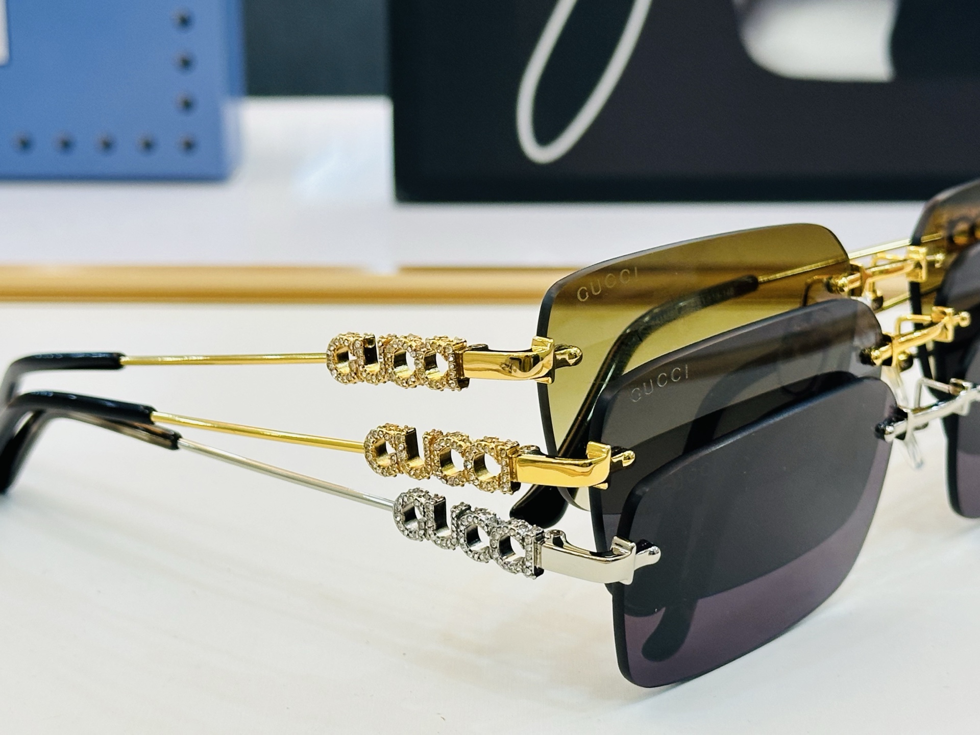 GUCC* 古家 GG1808S 🐝🐝系列 Size：63口18-140 🍁🍁 F超绝品质太阳镜 。