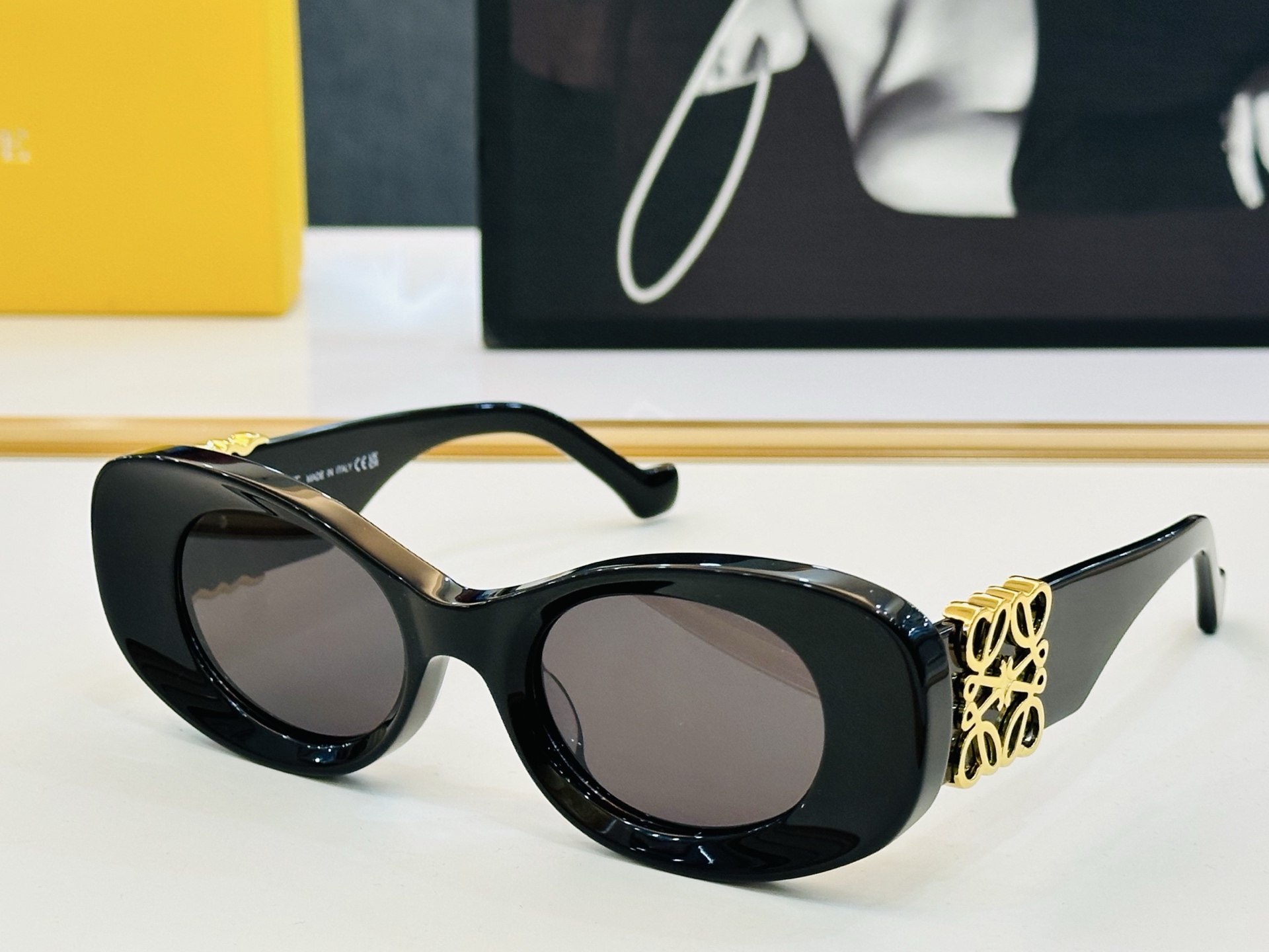 NO:367511,Luo Yiwei LW40175U Size49 port 21-145 is more beautiful in physical products and is available in stock!  All details are displayed. There are not many spots. Smile] Glasses, sunglasses, glasses, loewe19860909罗意威 LW40175U Size49口21-145 实物更美 现货发售！细节全部实拍展示 Wen现货不多 微笑] 眼镜墨镜太阳镜,眼镜,loewe,glasses