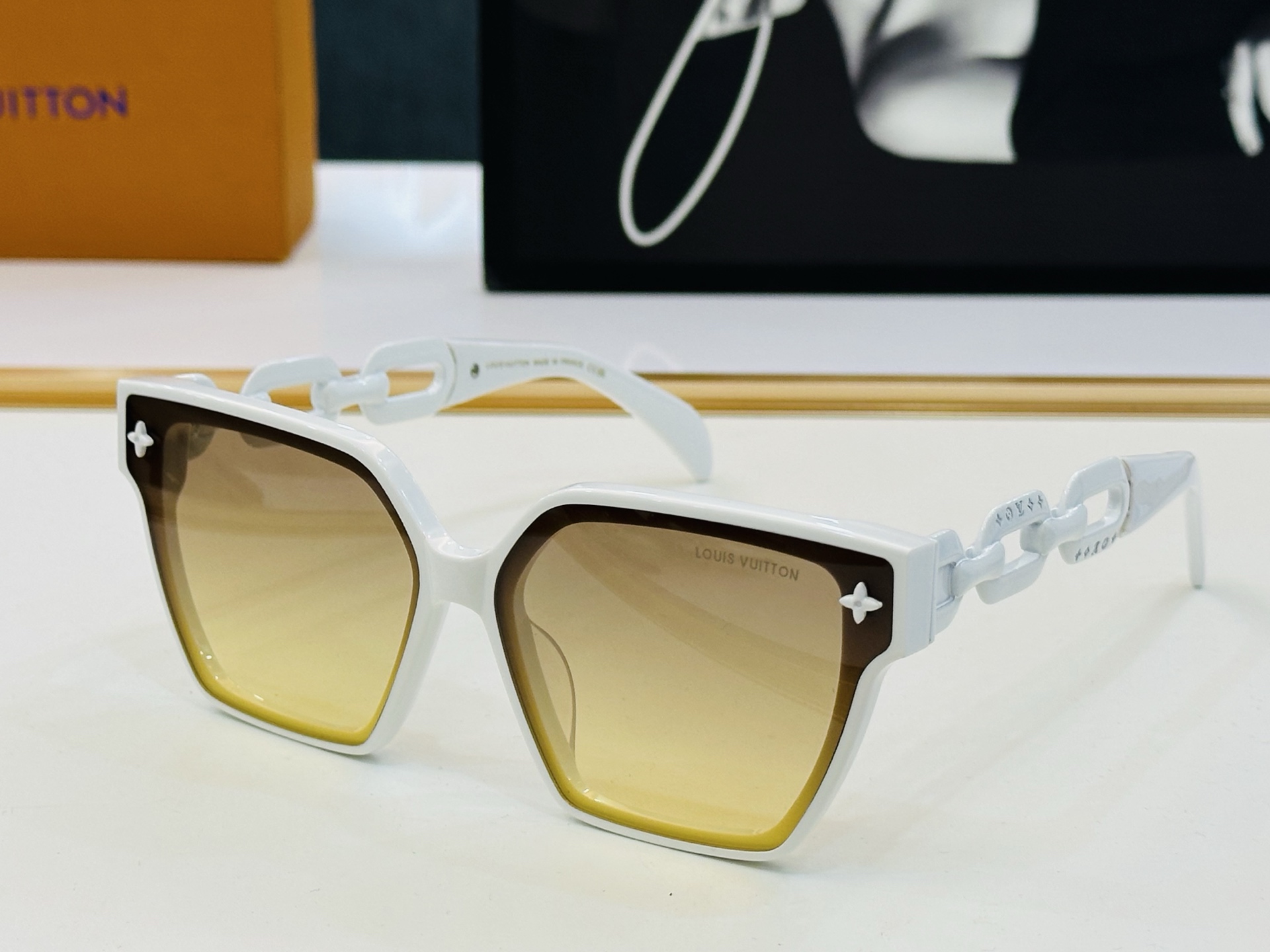 路易家 🎩Z2039U Size：54口19-148   充满活力的 展现独特个性🌟展现大气的你 J高品