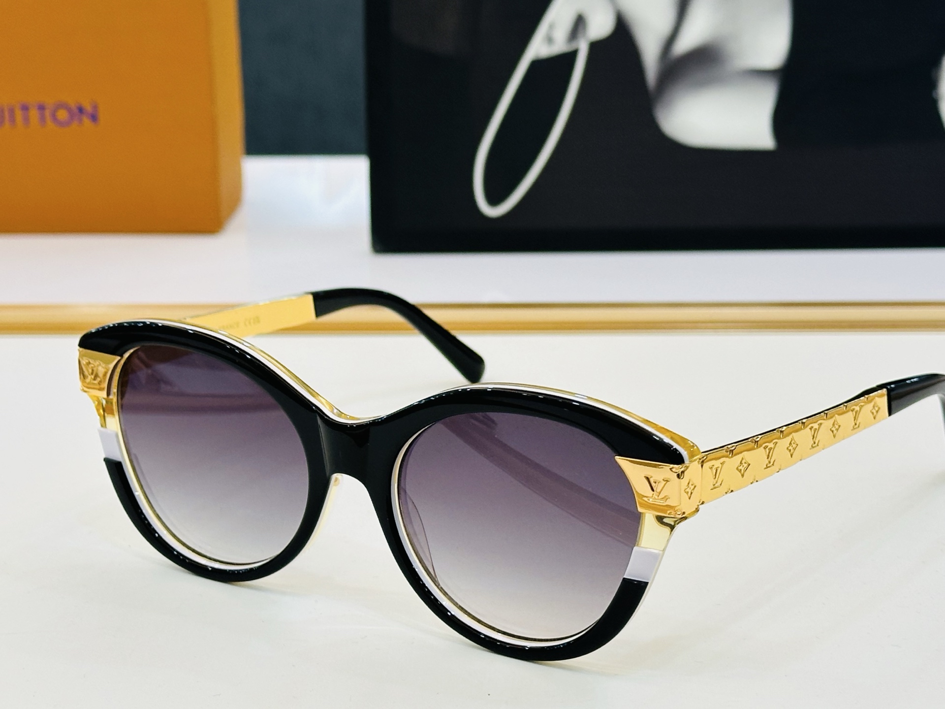 路易家 🎩Z1857E Size：55口19-145    充满活力的 展现独特个性🌟展现大气的你 J高