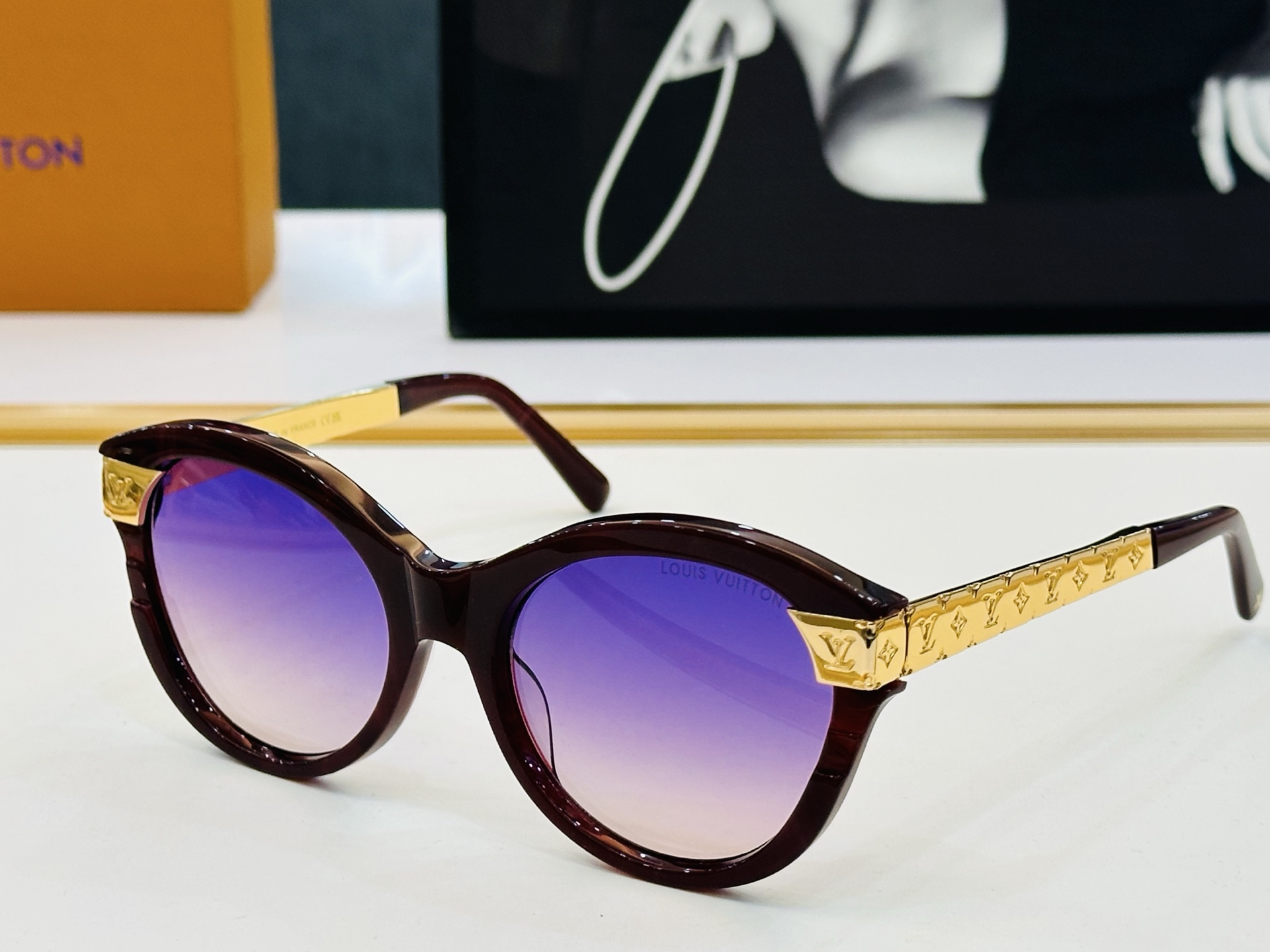 路易家 🎩Z1857E Size：55口19-145    充满活力的 展现独特个性🌟展现大气的你 J高