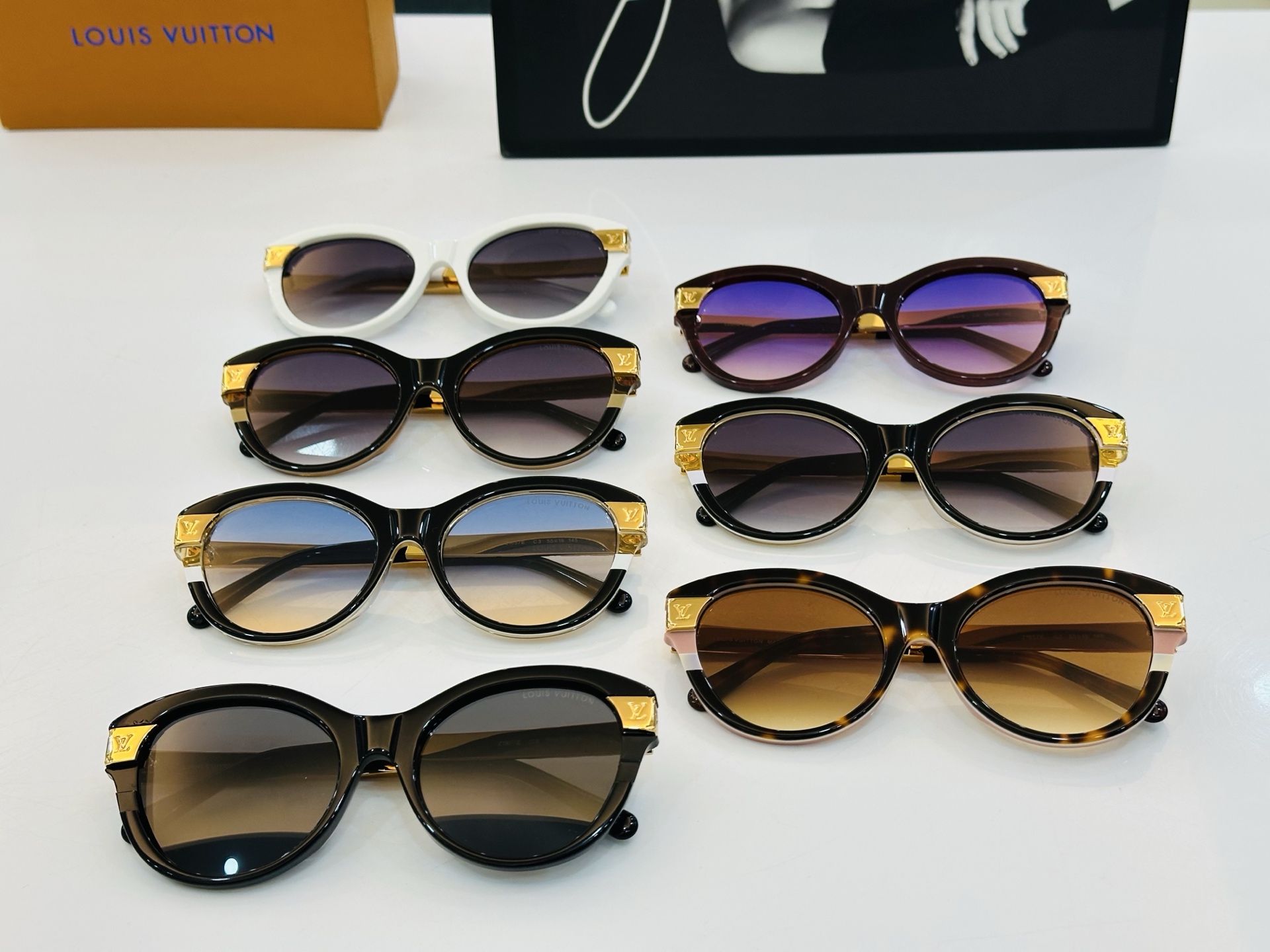 路易家 🎩Z1857E Size：55口19-145    充满活力的 展现独特个性🌟展现大气的你 J高