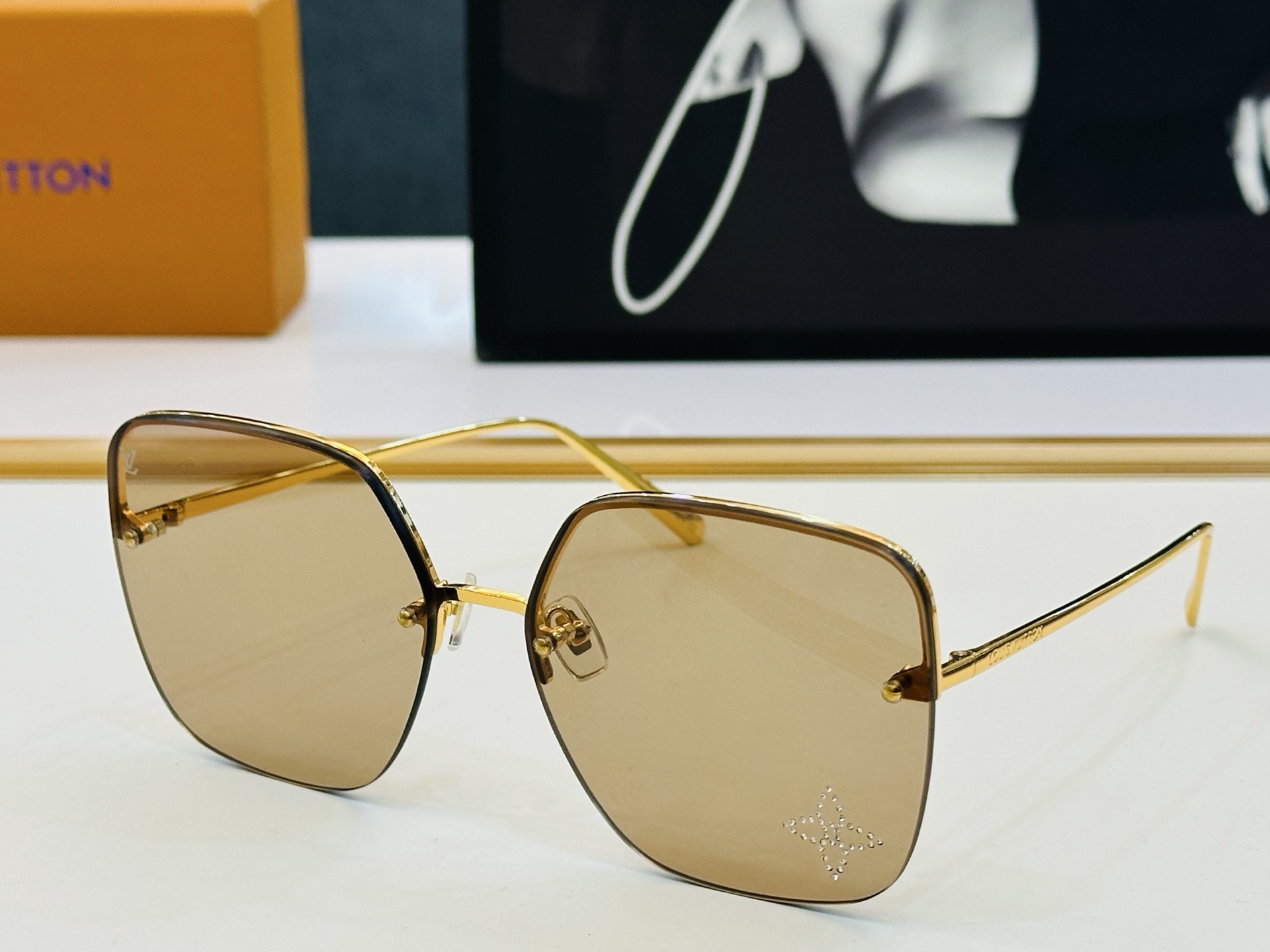 路易家 🎩Z2014U Size：63口17-142  充满活力的 展现独特个性🌟展现大气的你 b高品质