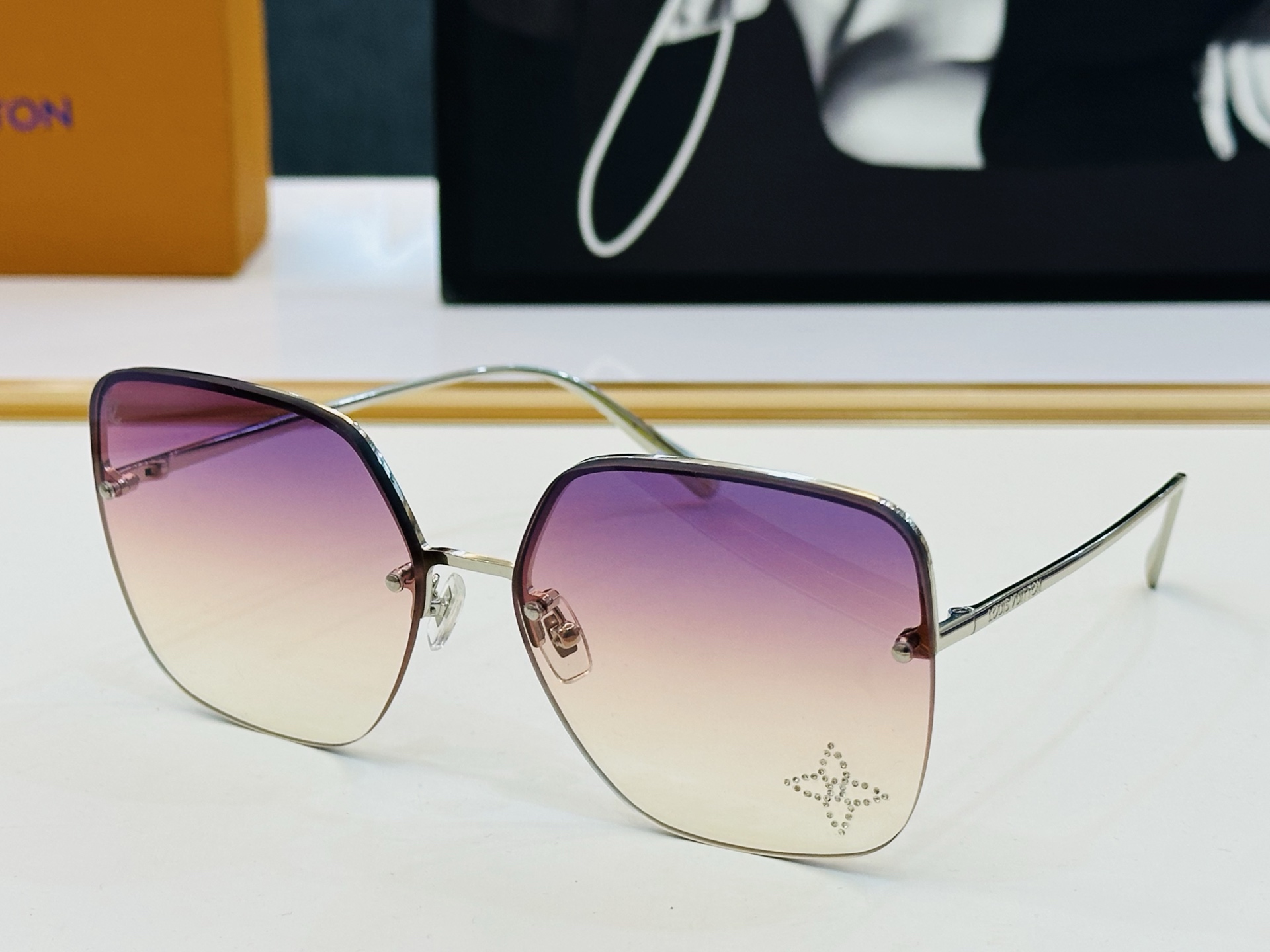 路易家 🎩Z2014U Size：63口17-142  充满活力的 展现独特个性🌟展现大气的你 b高品质