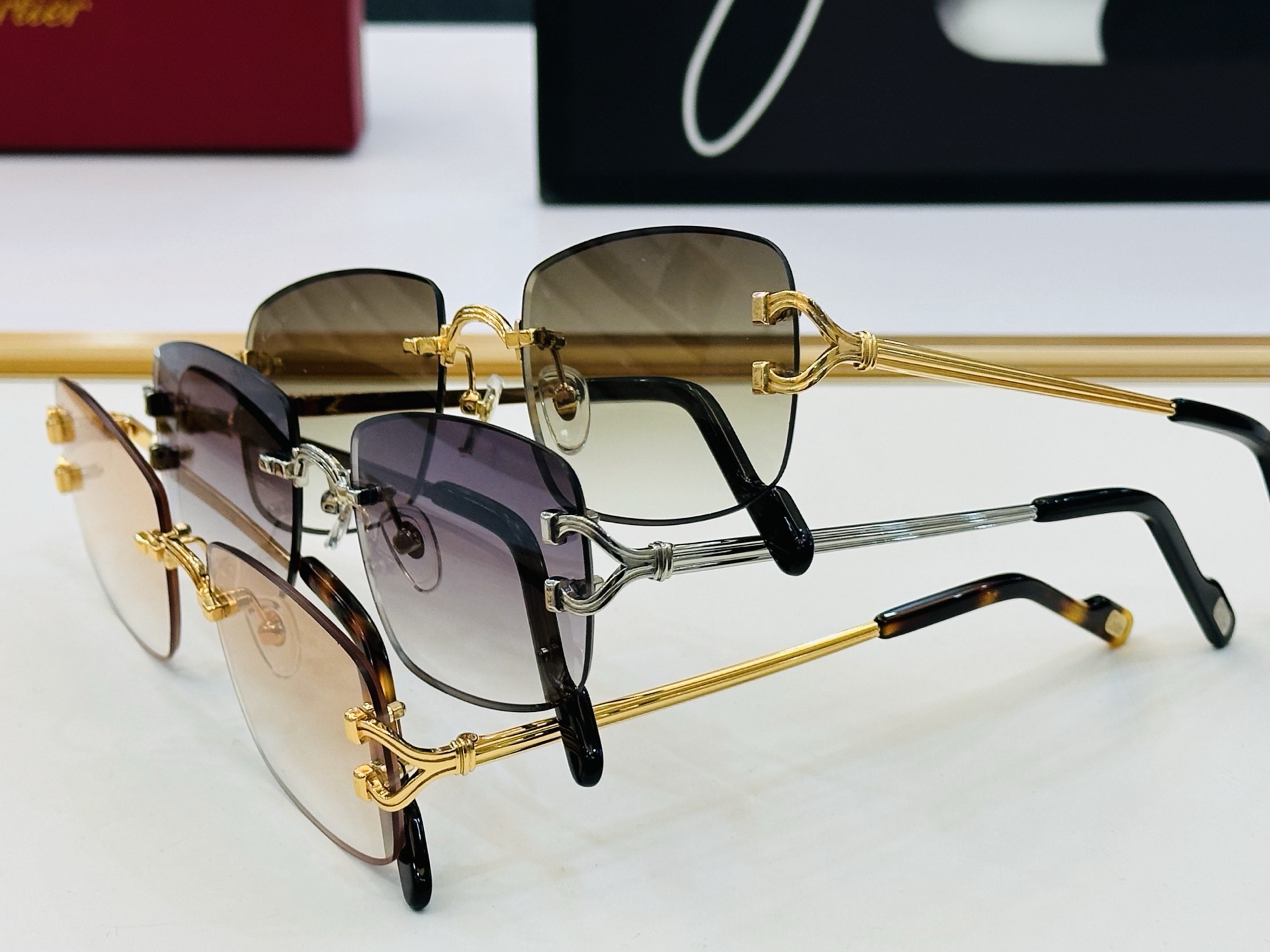 🆕 原版Cartie* 卡家 官网经典款 太阳镜 CT0717S Size：56口18-142  电镀工