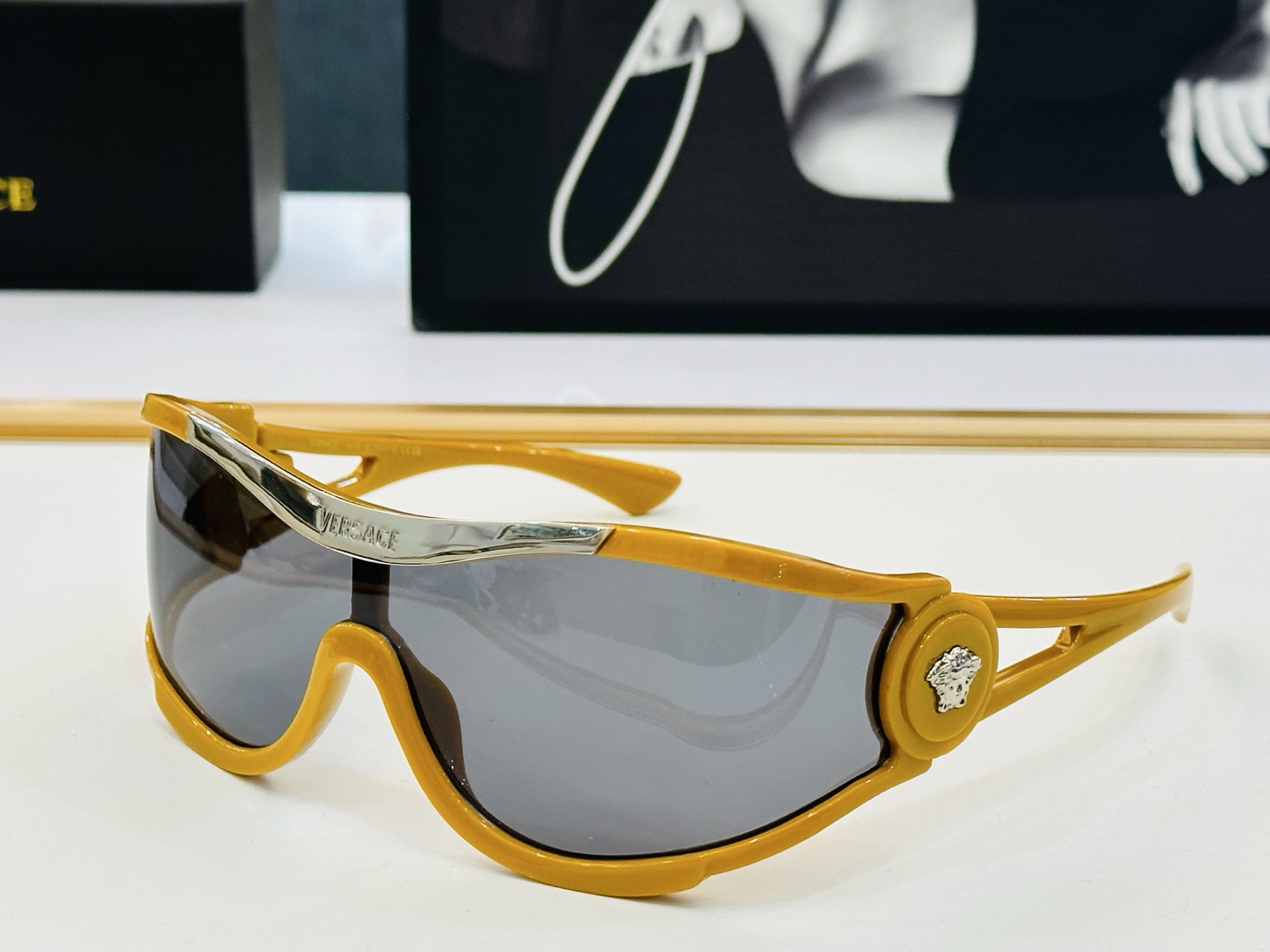 范思家 VE4475 👍 Size ：142口0-105    😎真心美的让人非常非常心动  b上脸效果