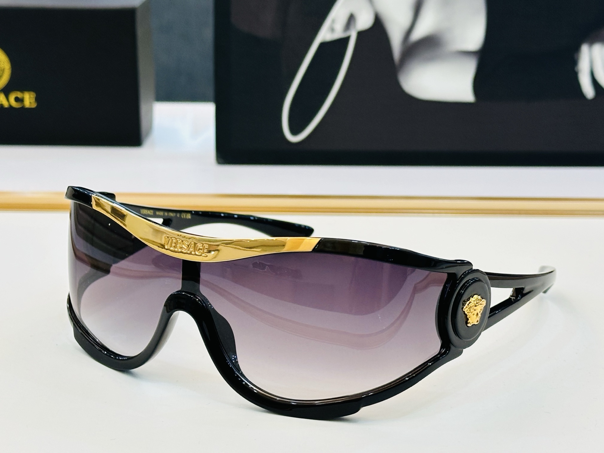 范思家 VE4475 👍 Size ：142口0-105    😎真心美的让人非常非常心动  b上脸效果