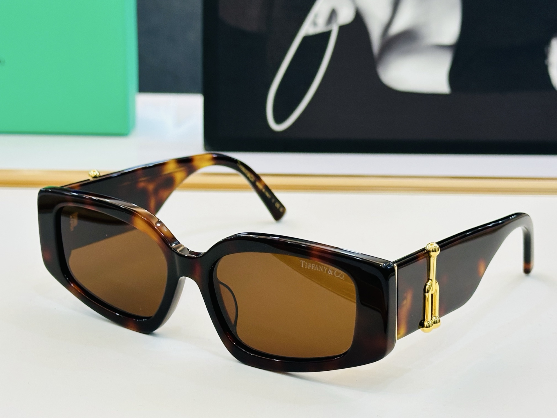 蒂芙家 Tiffany & CO. TF4208 Size：54口17-140 时尚太阳镜架 👍b多色可