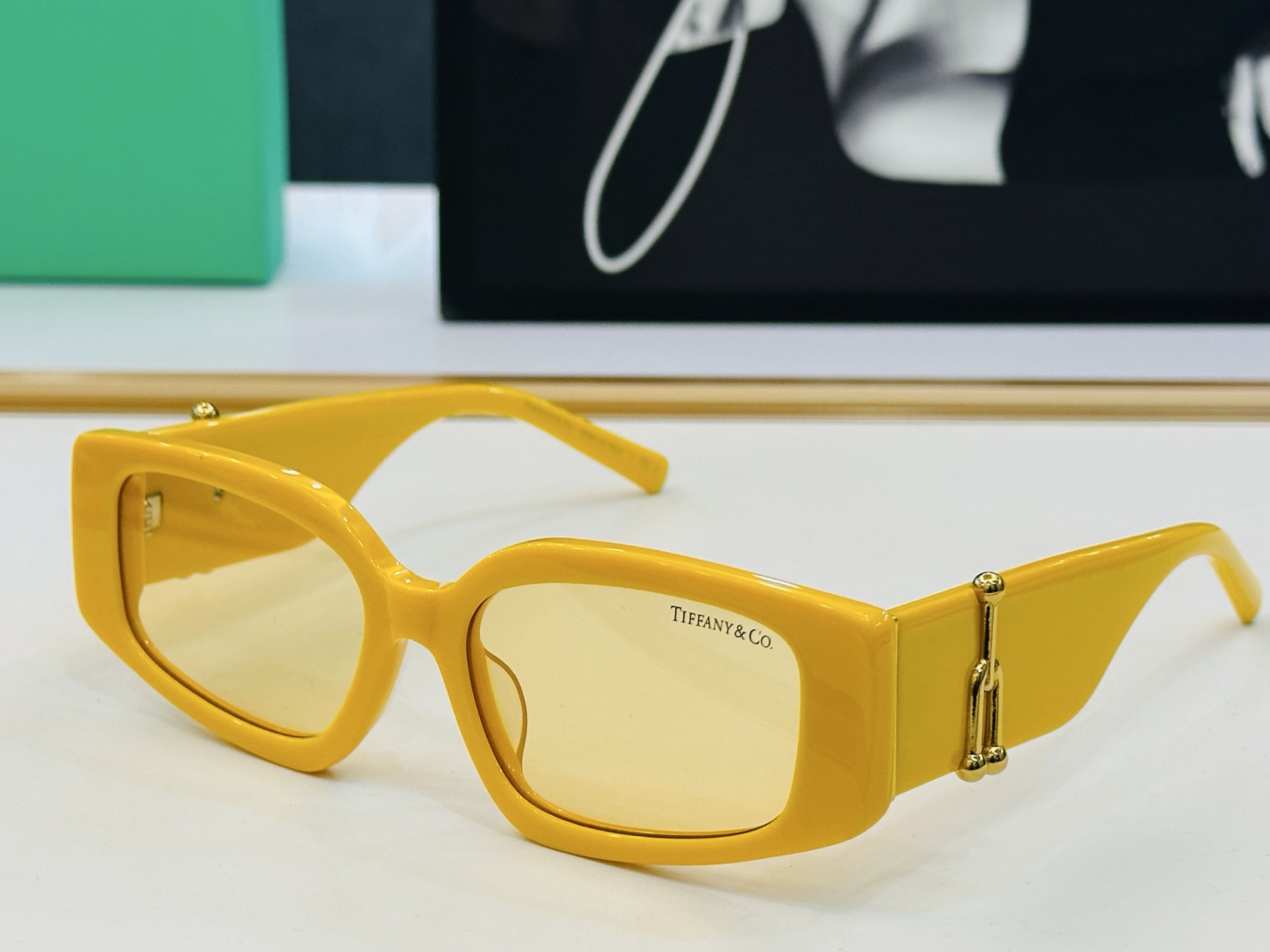 蒂芙家 Tiffany & CO. TF4208 Size：54口17-140 时尚太阳镜架 👍b多色可