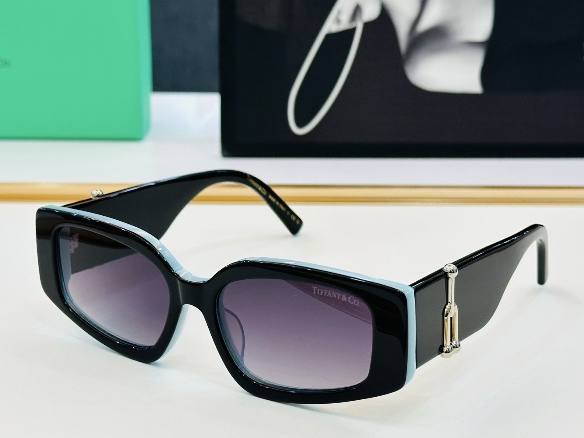蒂芙家 Tiffany & CO. TF4208 Size：54口17-140 时尚太阳镜架 👍b多色可