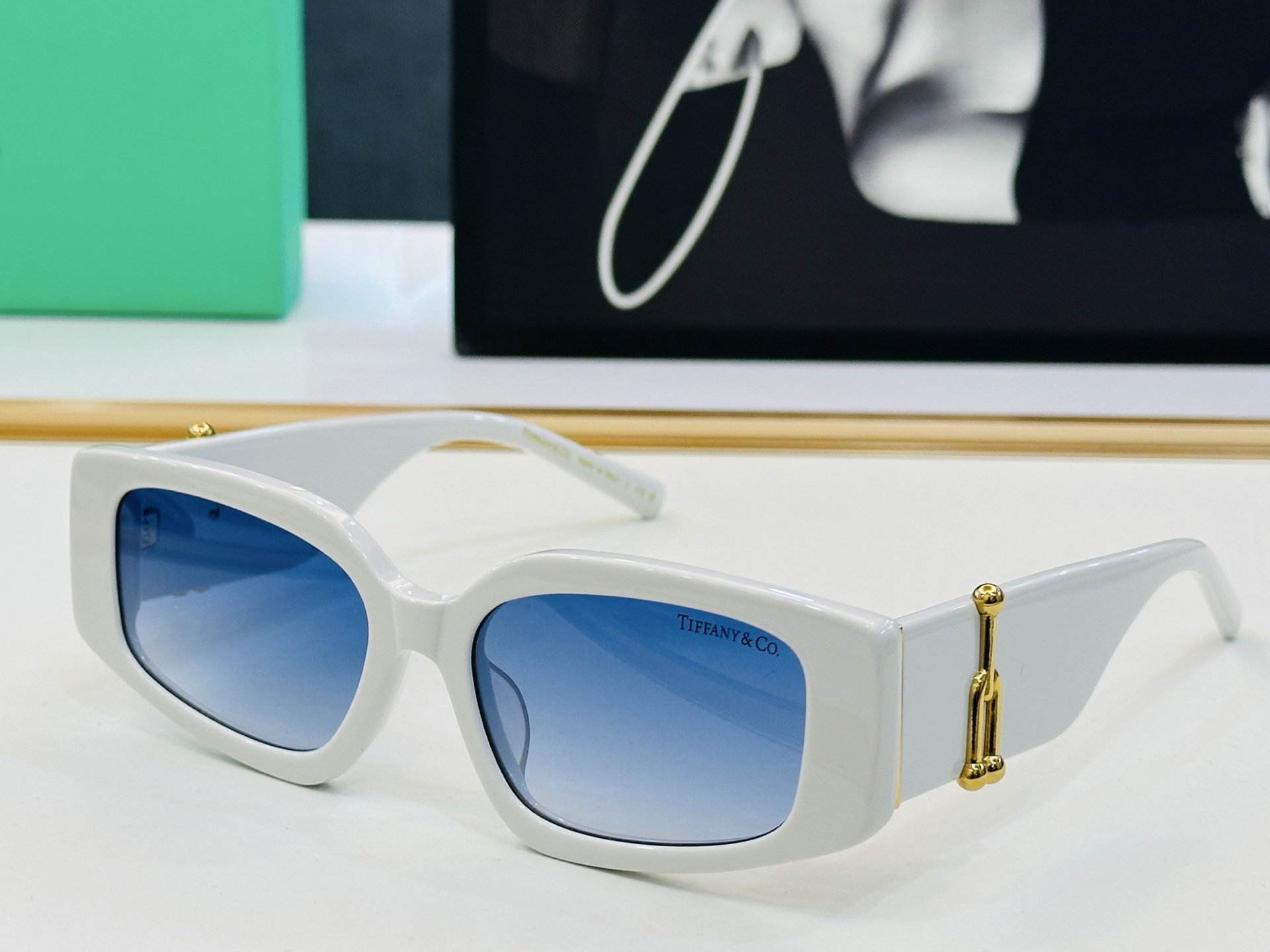 蒂芙家 Tiffany & CO. TF4208 Size：54口17-140 时尚太阳镜架 👍b多色可