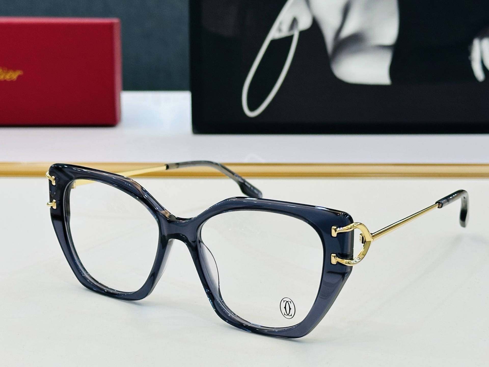 Cartier-卡家 ✨CT0530S  Size：56口17-145 不挑脸型 简约大气 时尚休闲 👌