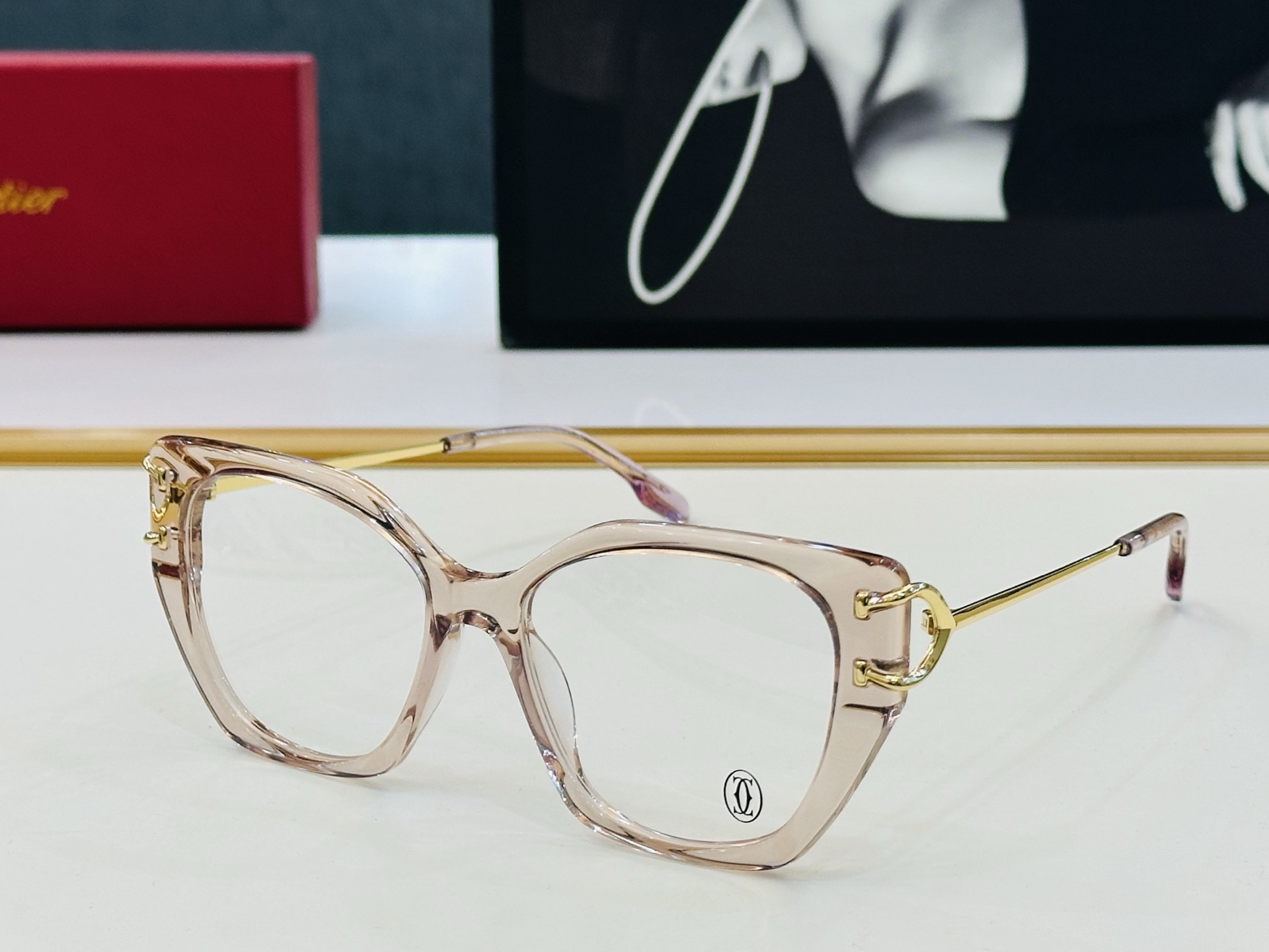 Cartier-卡家 ✨CT0530S  Size：56口17-145 不挑脸型 简约大气 时尚休闲 👌