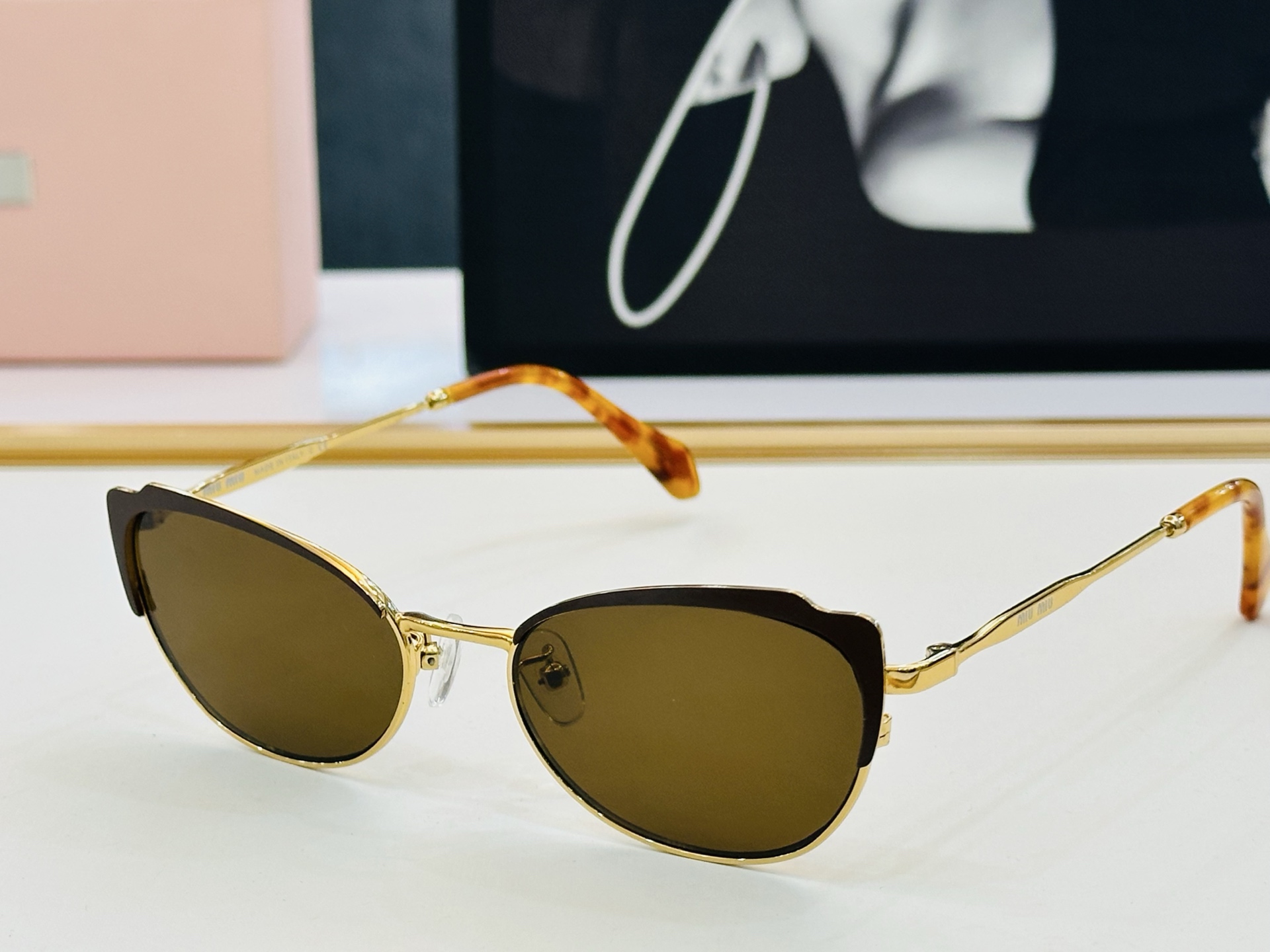 谬家 MU54AV Size：54口18-145 女士太阳眼镜 玫瑰玫瑰 高档 L时尚墨镜潮人强强太阳镜