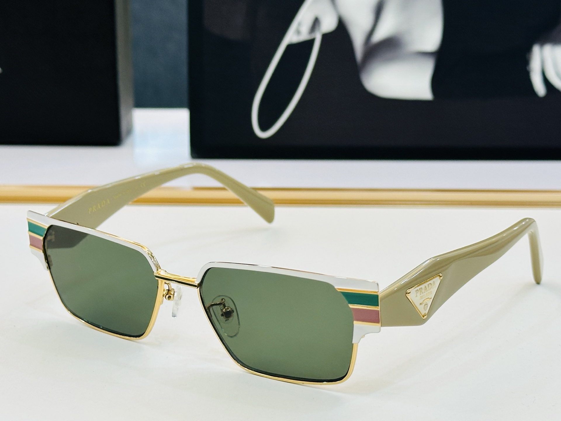 🔺PRAD*🔻普家 PR113 Size：56口16-145 眼镜系列堪称精湛制作 彰显独特个 最新推出