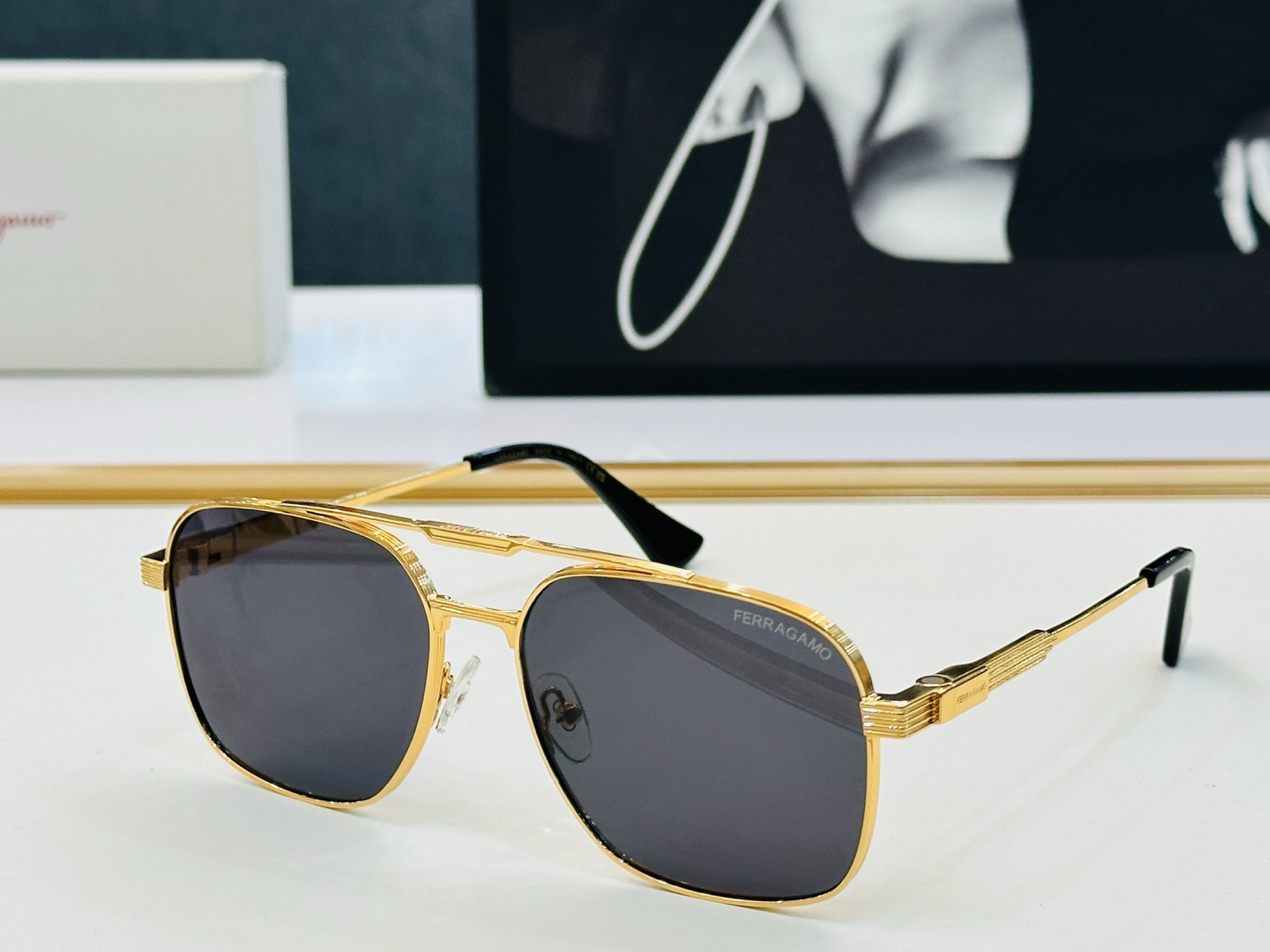 菲拉家 全新设计 SF581LS  Size：57口15-142  悠闲  每付都精心制作 D👍👍 非常