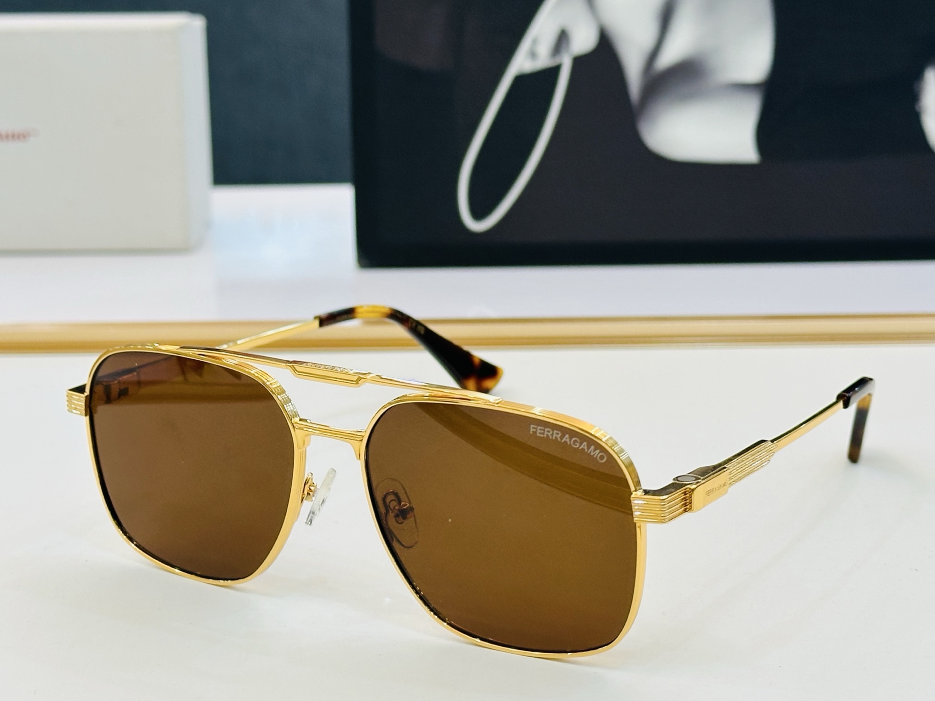 菲拉家 全新设计 SF581LS  Size：57口15-142  悠闲  每付都精心制作 D👍👍 非常