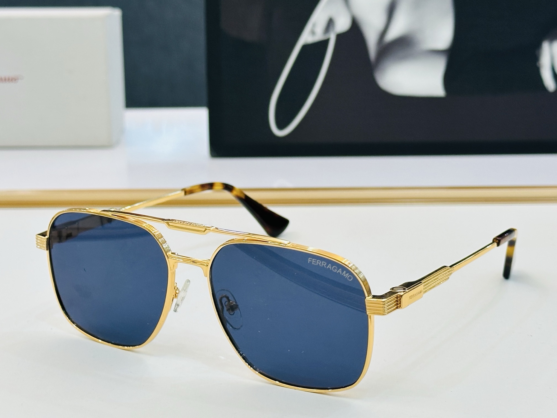 菲拉家 全新设计 SF581LS  Size：57口15-142  悠闲  每付都精心制作 D👍👍 非常