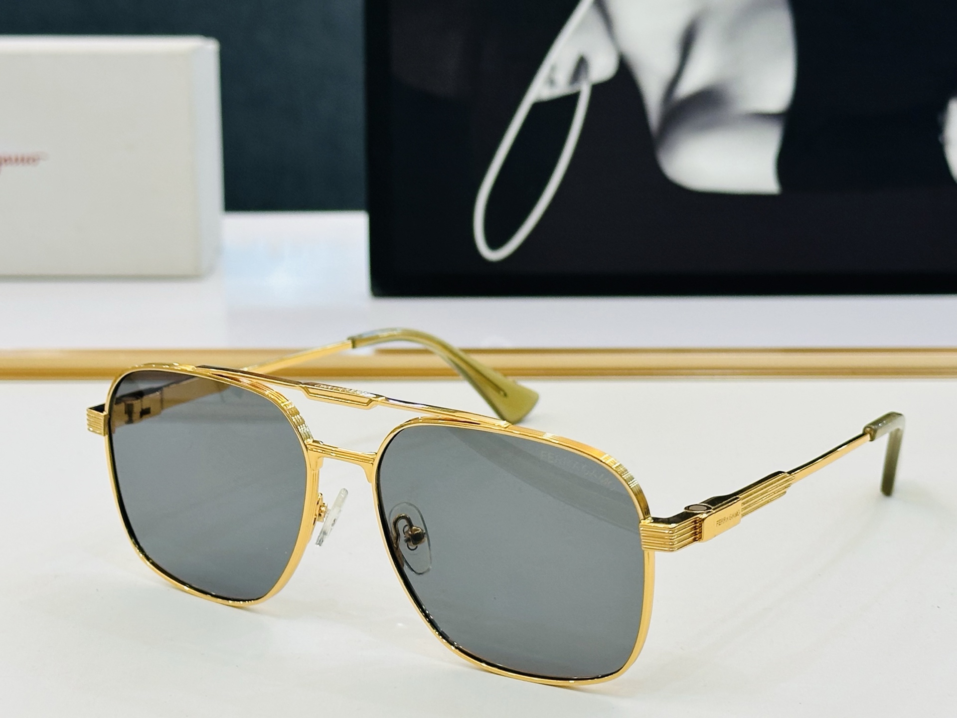 菲拉家 全新设计 SF581LS  Size：57口15-142  悠闲  每付都精心制作 D👍👍 非常