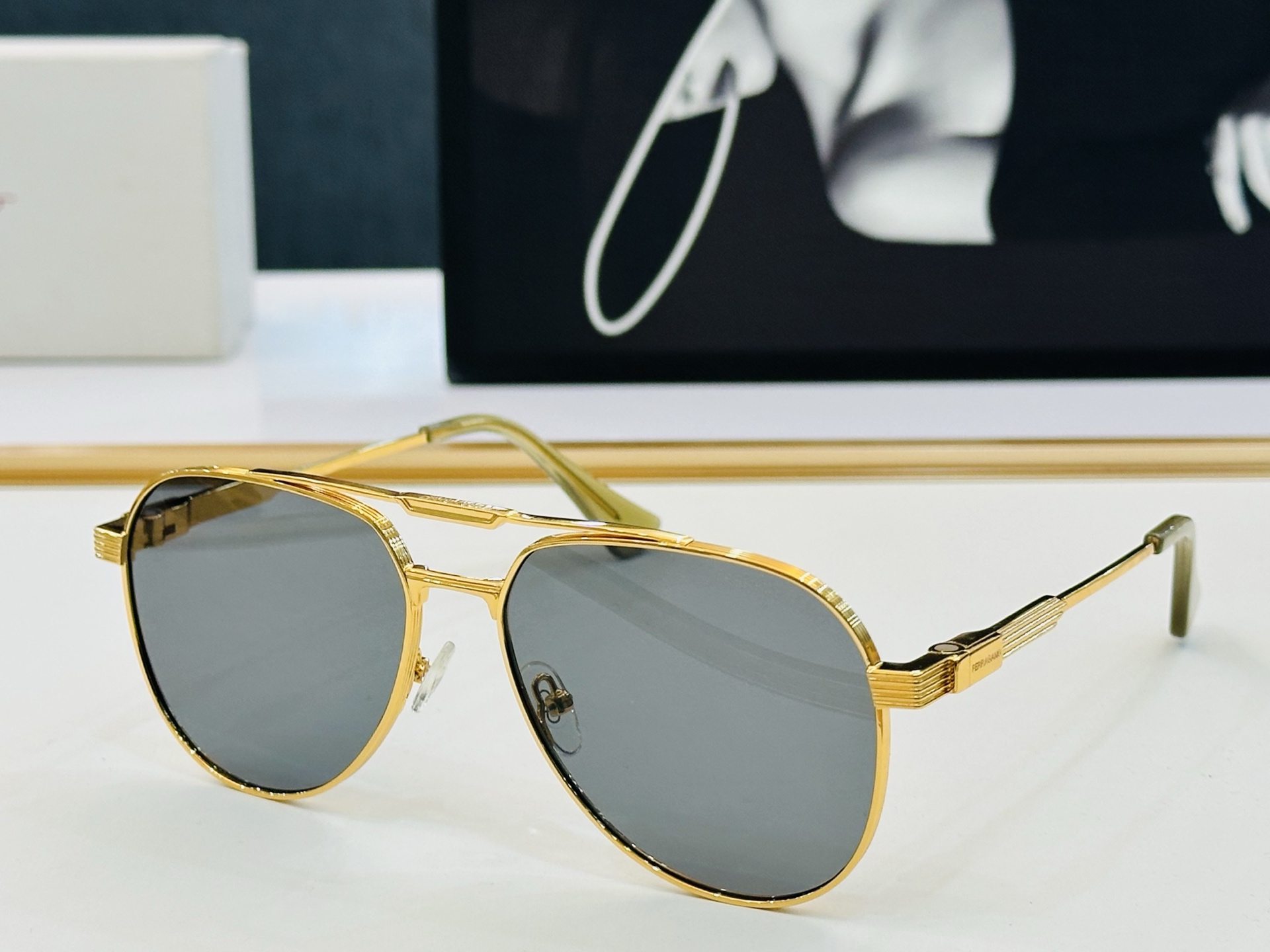 菲拉家 全新设计 SF582LS  Size：57口15-142  悠闲  每付都精心制作 D👍👍 非常