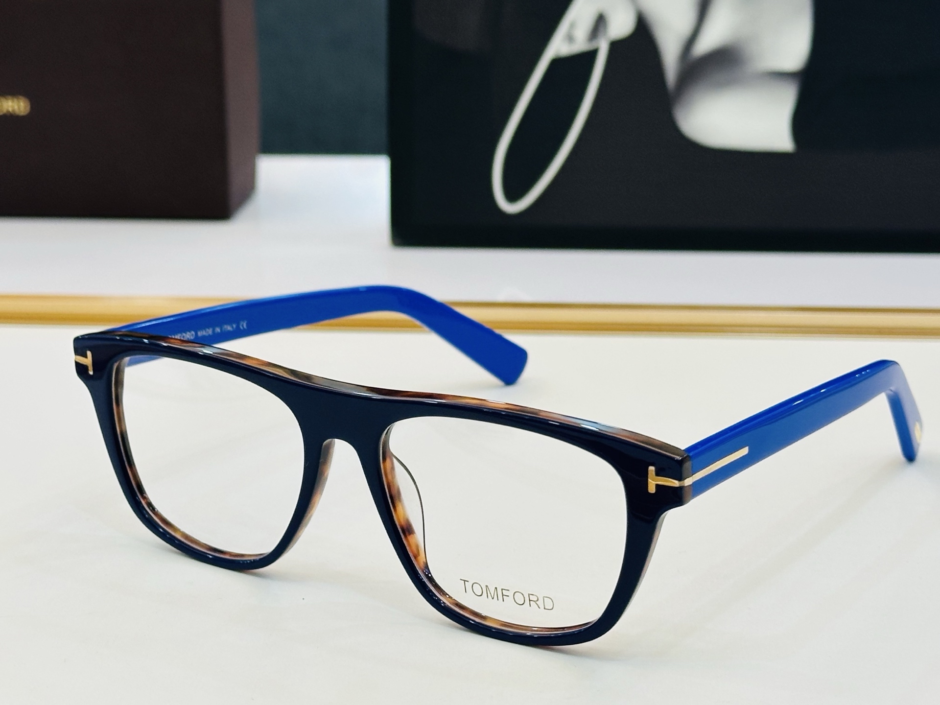 🔺TOM FOR*🔻 汤姆家 官网新款 FT5902    Size：54口17-145 经典时尚 🔝🔝