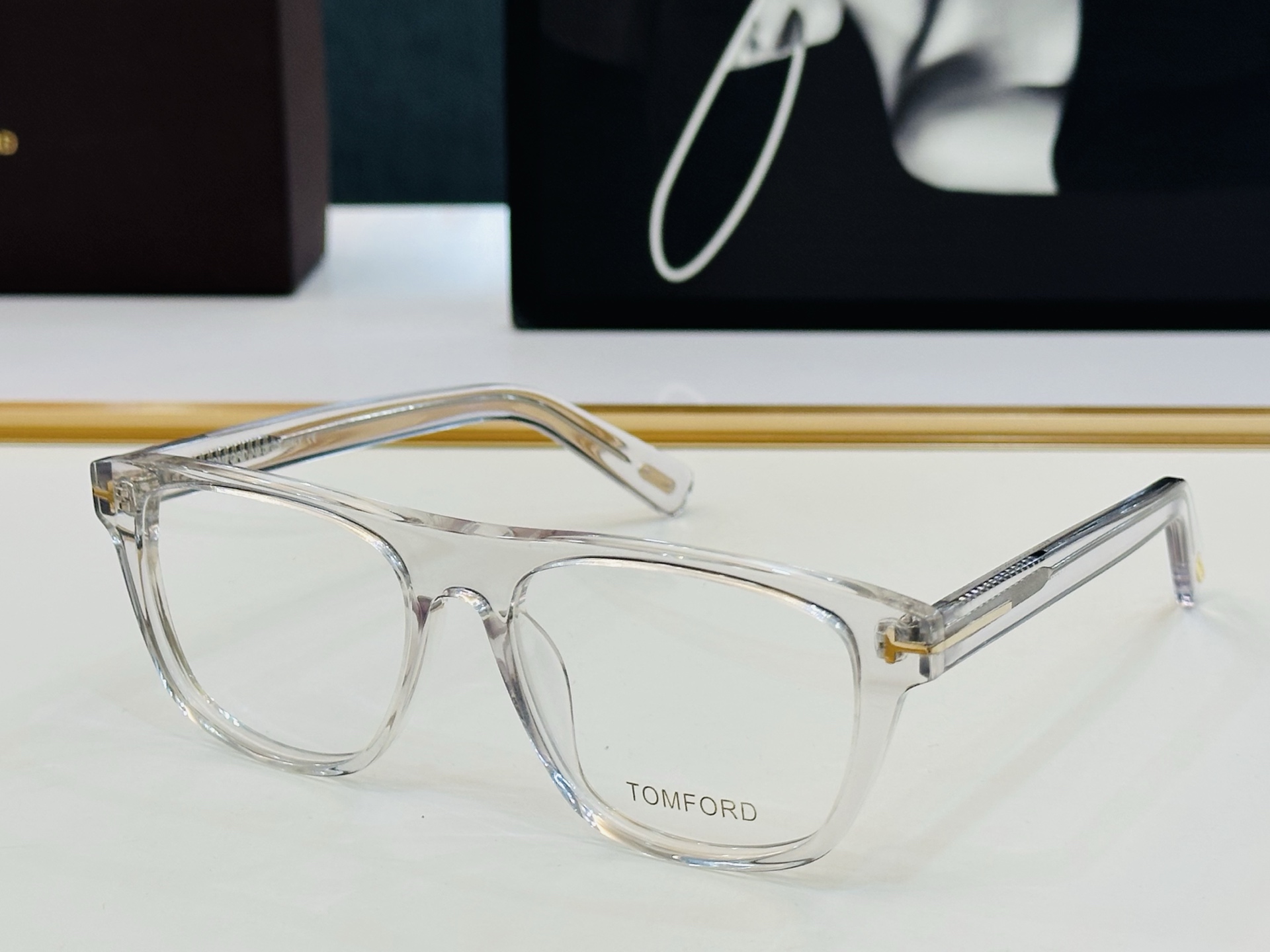 🔺TOM FOR*🔻 汤姆家 官网新款 FT5902    Size：54口17-145 经典时尚 🔝🔝