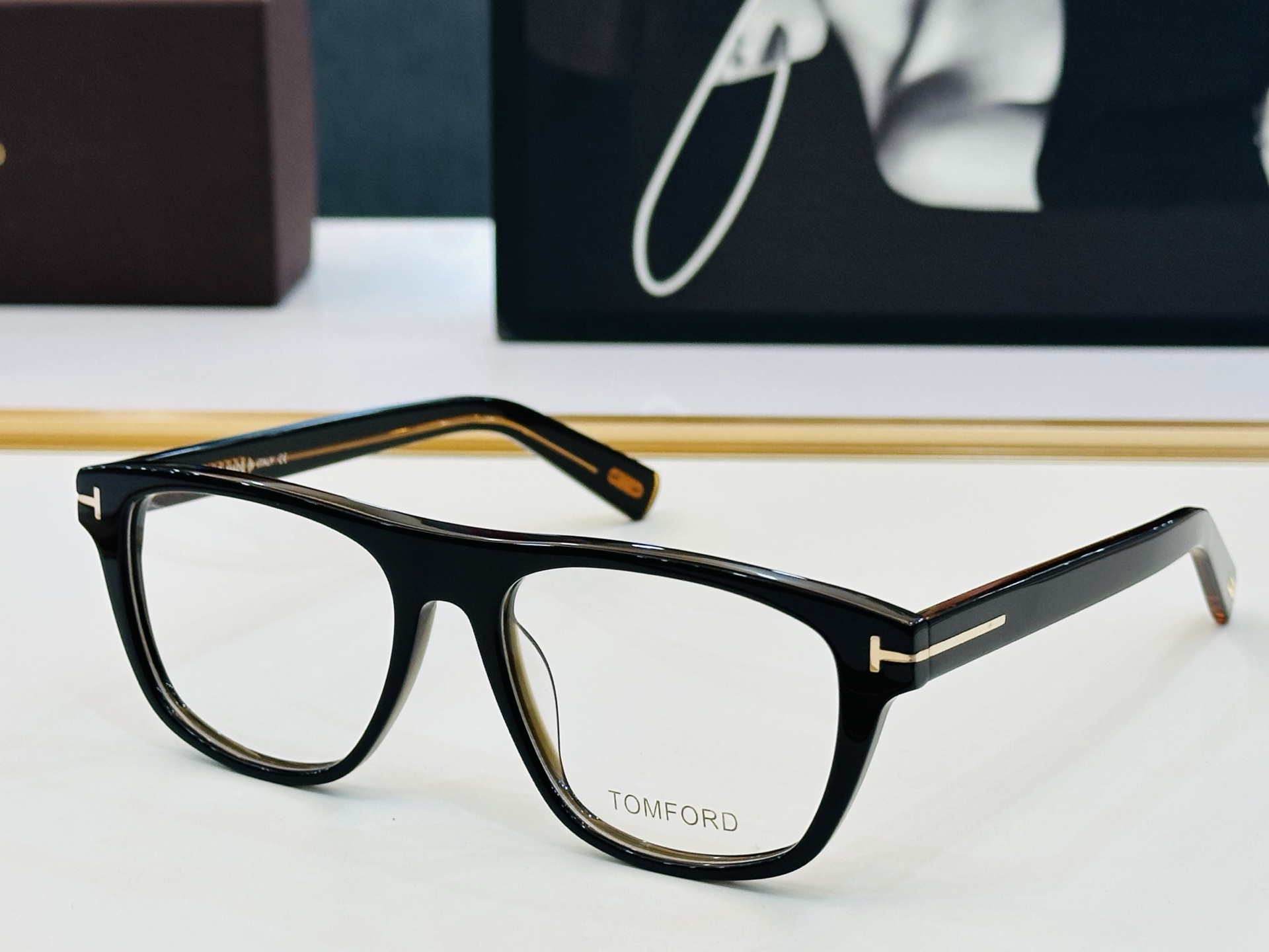 🔺TOM FOR*🔻 汤姆家 官网新款 FT5902    Size：54口17-145 经典时尚 🔝🔝