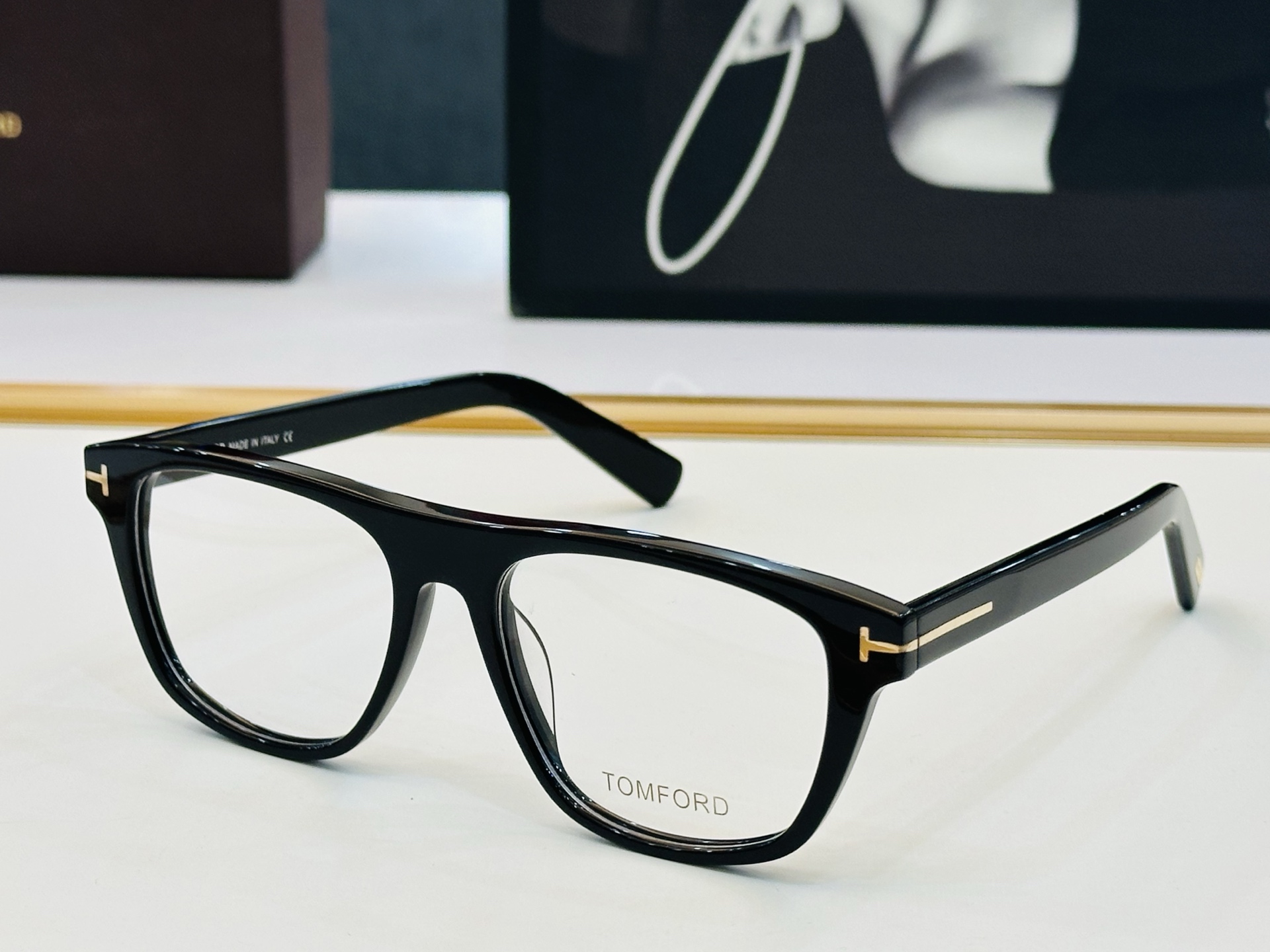 🔺TOM FOR*🔻 汤姆家 官网新款 FT5902    Size：54口17-145 经典时尚 🔝🔝