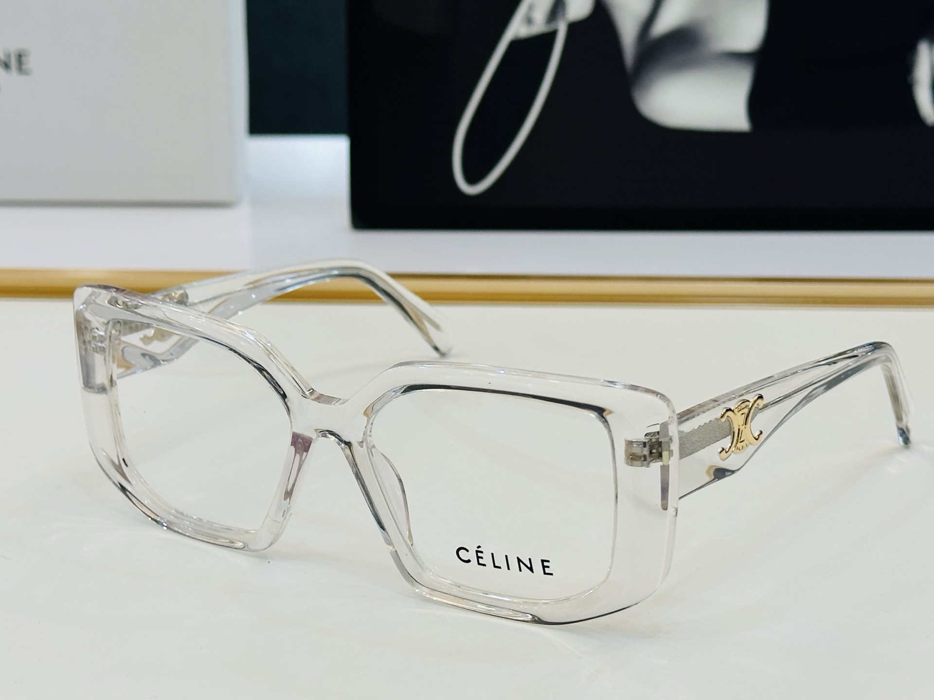 【CELINE】赛琳 CL42378  Size：54口17-140 一直热销的款式 质感强  H工艺超