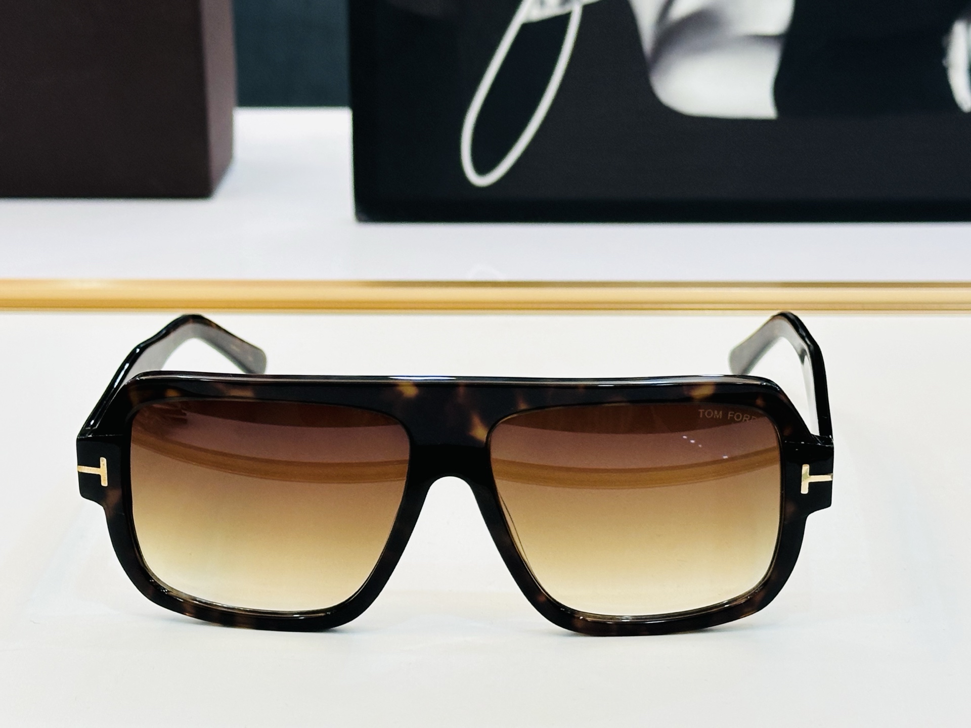 🆕款 TOM FORD🏇汤姆家 MODELFT0933 size：58口14-140 🈷️😍时尚潮流 L