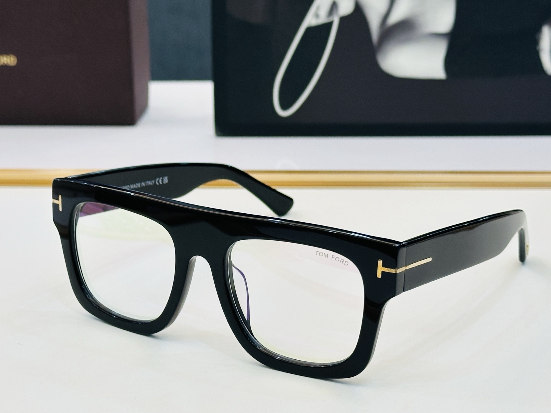 🎉TOM FOR*🎉汤姆家  Model FT0711 Size：53口20-145 时尚框 👓 L时尚