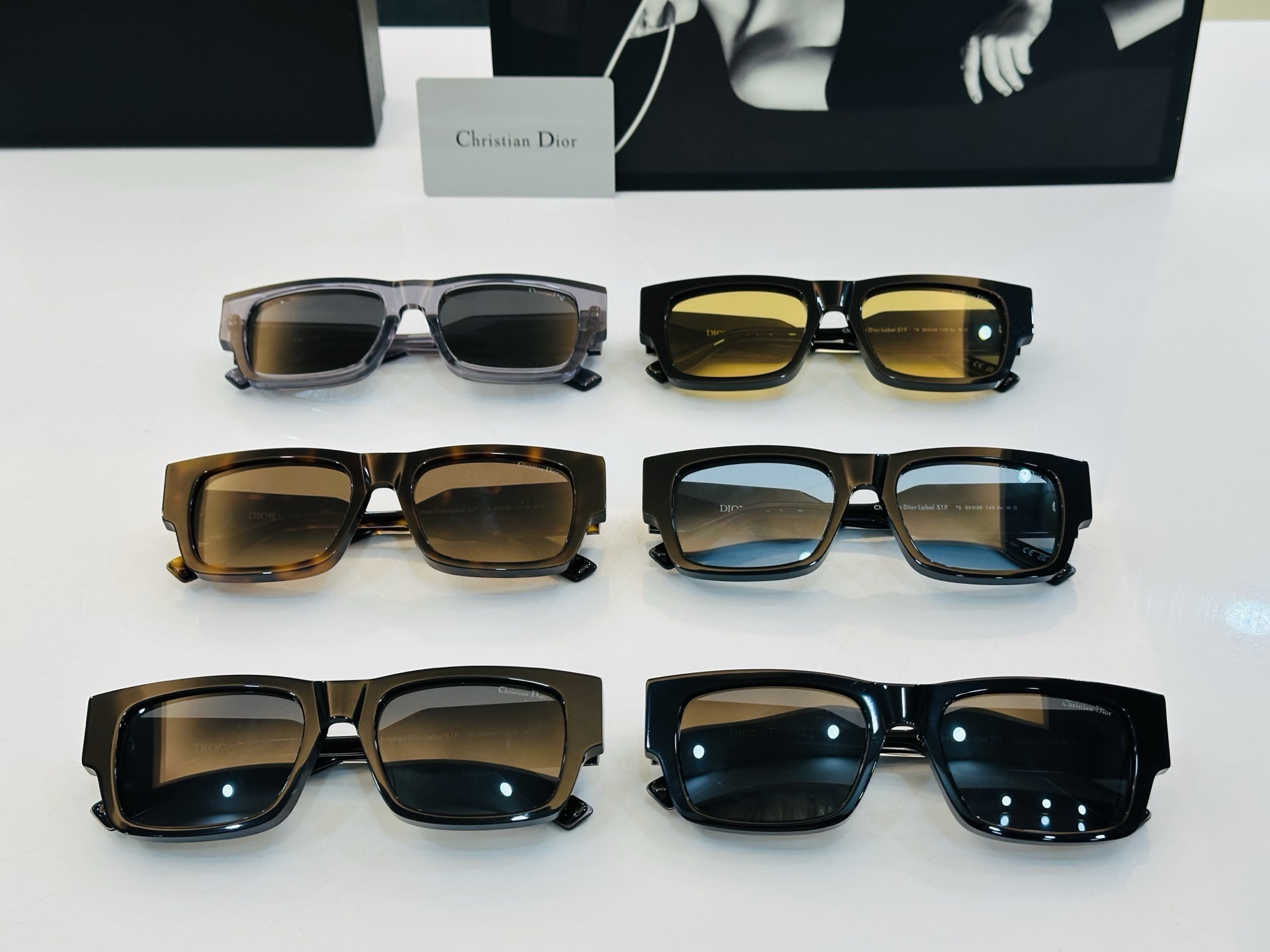 🔻🔻🔻DIO* CDICon S1F 迪家 Size：52口20-145 😎🔆。。搭配镜腿精致配饰 qj