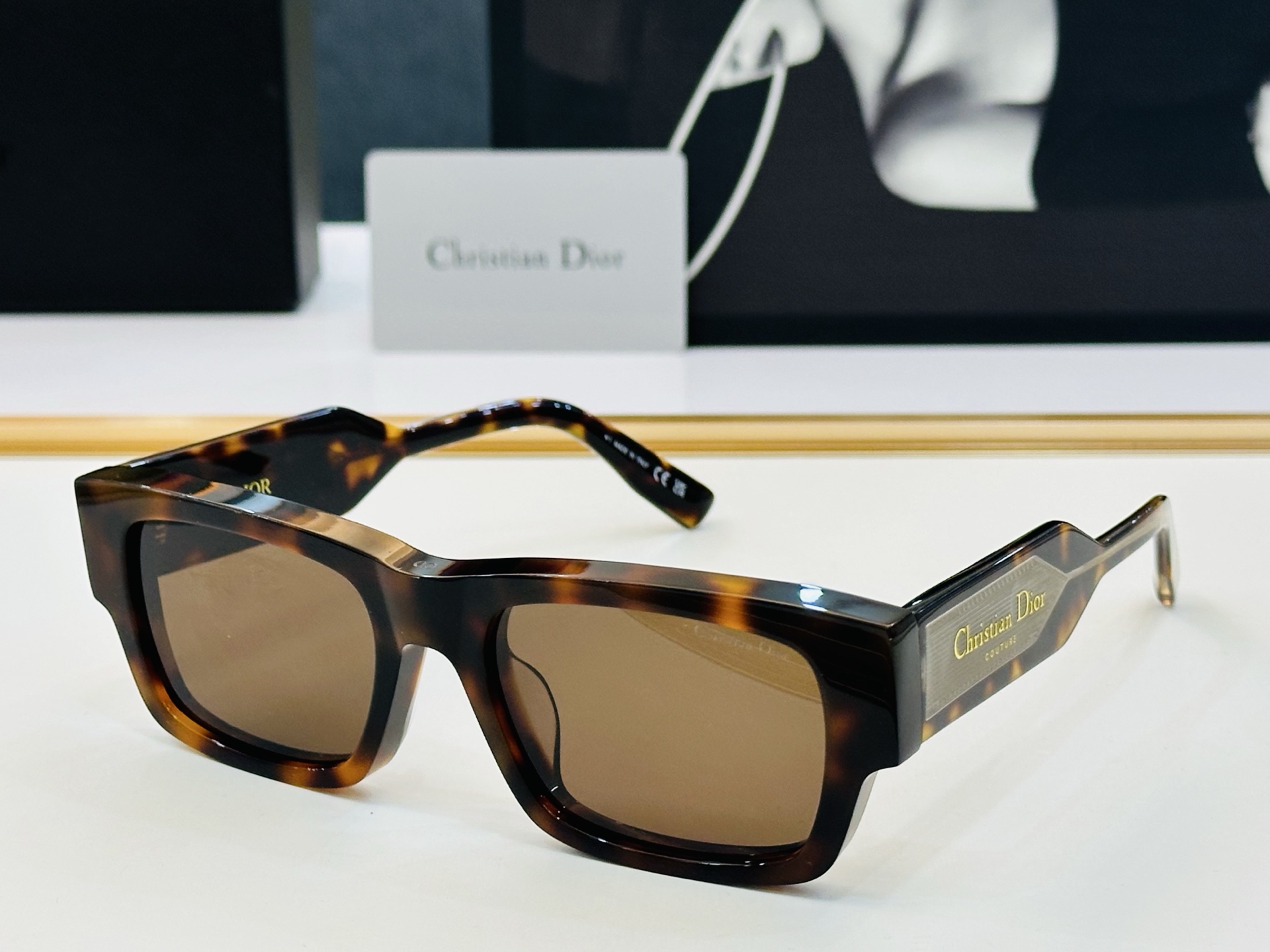 🔻🔻🔻DIO* CDICon S1F 迪家 Size：52口20-145 😎🔆。。搭配镜腿精致配饰 qj