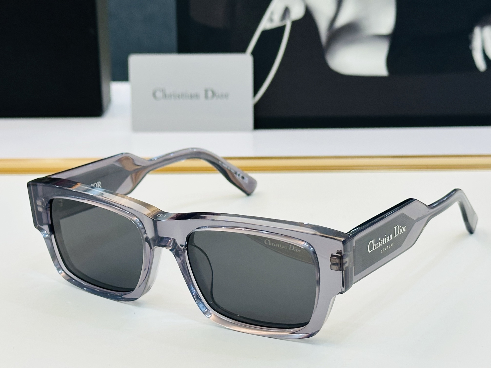 🔻🔻🔻DIO* CDICon S1F 迪家 Size：52口20-145 😎🔆。。搭配镜腿精致配饰 qj