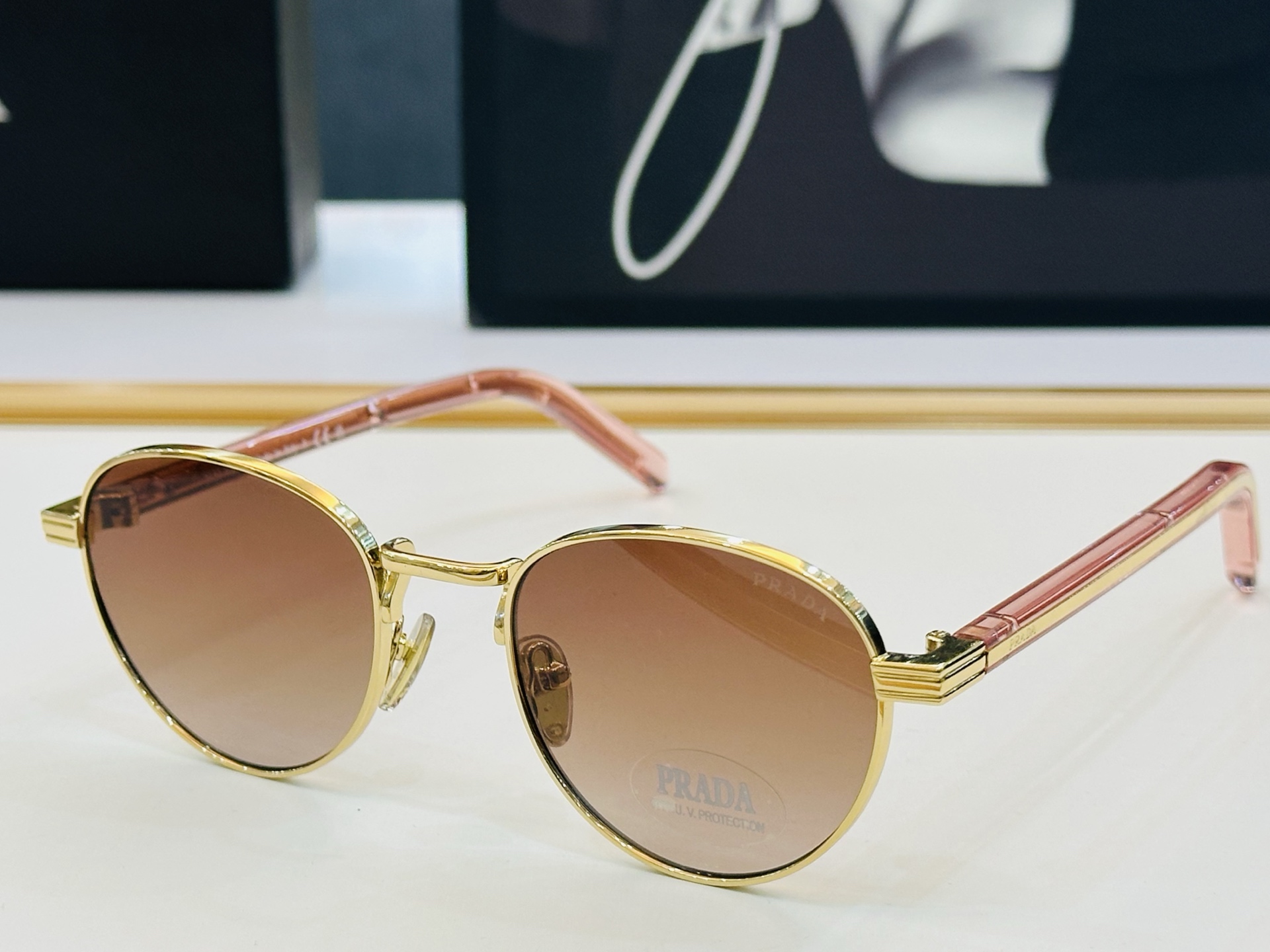 🔺PRAD*🔻普家 PRB52S Size：50口21-140     眼镜系列堪称精湛制作 彰显独特个