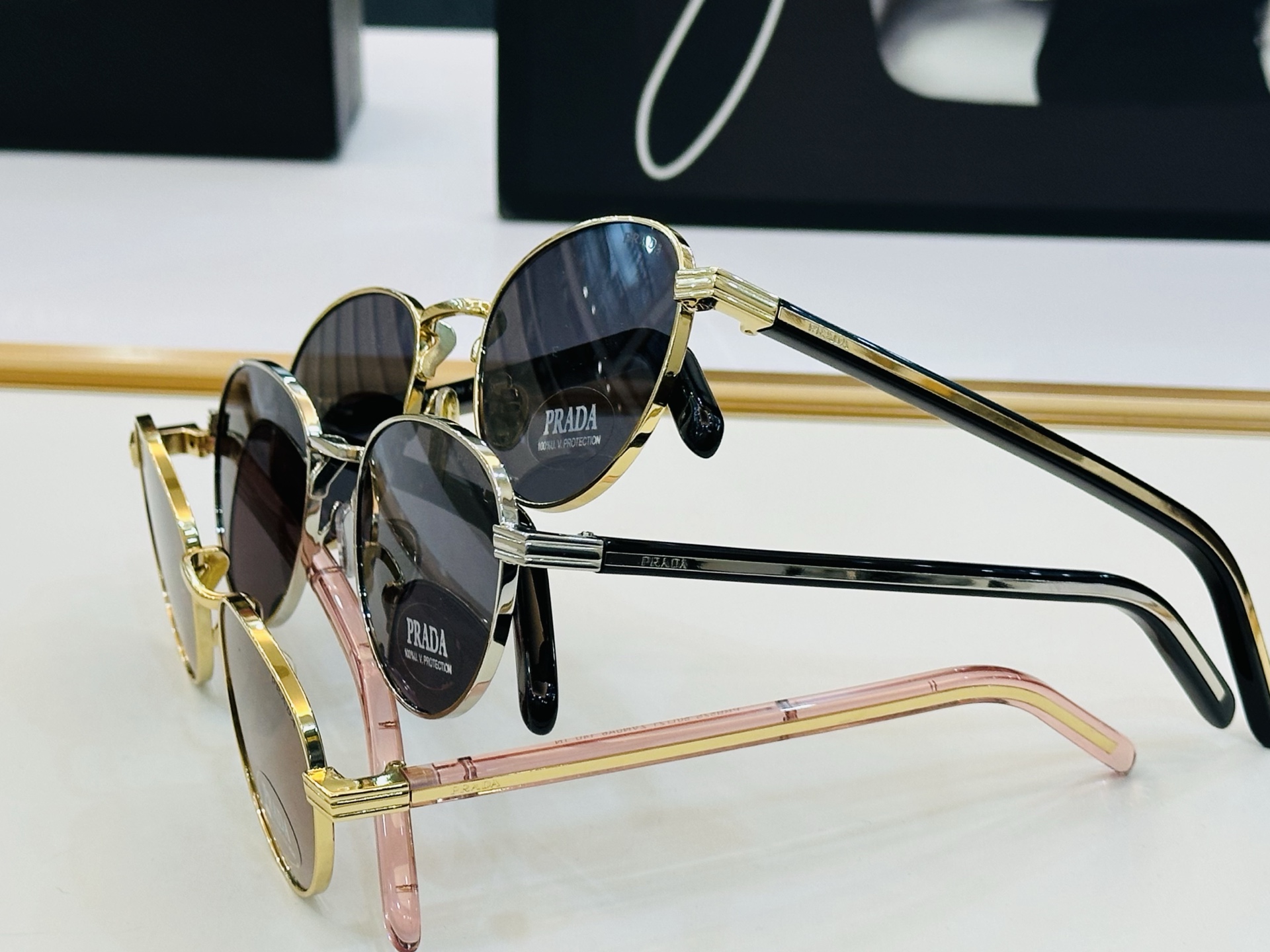 🔺PRAD*🔻普家 PRB52S Size：50口21-140     眼镜系列堪称精湛制作 彰显独特个