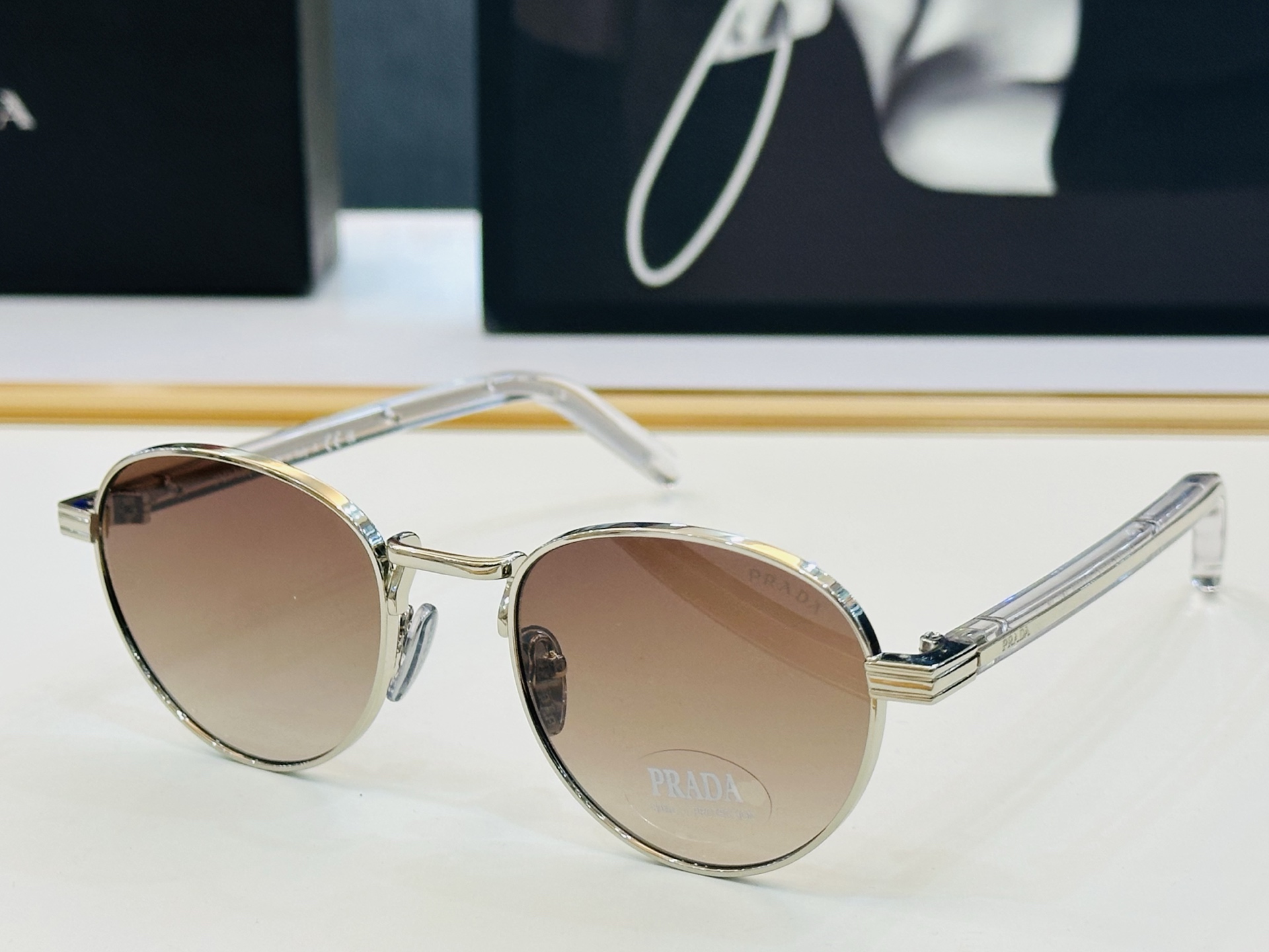 🔺PRAD*🔻普家 PRB52S Size：50口21-140     眼镜系列堪称精湛制作 彰显独特个