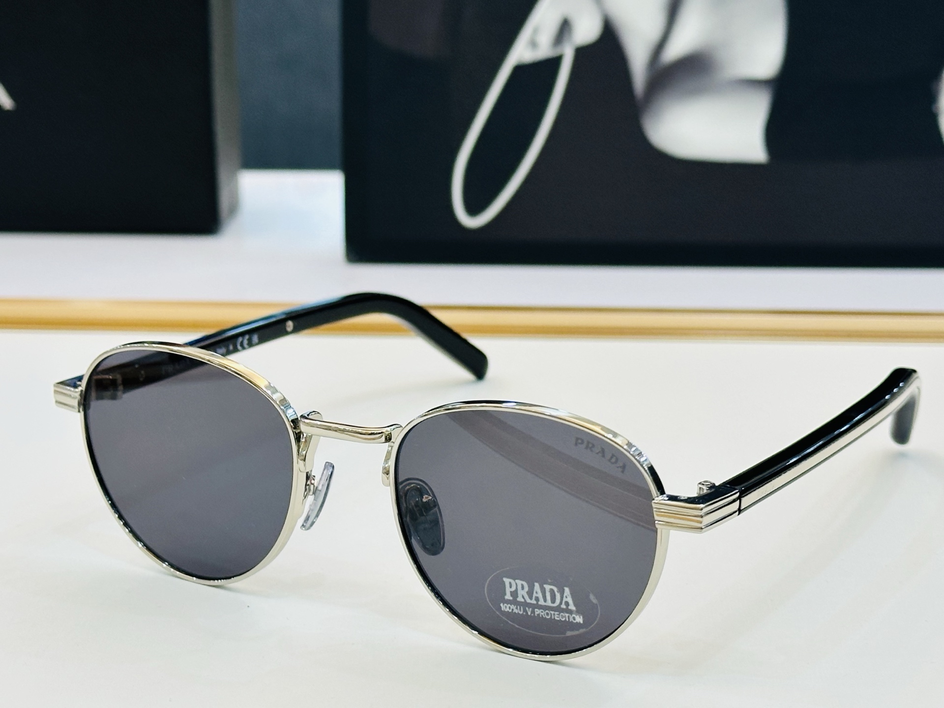 🔺PRAD*🔻普家 PRB52S Size：50口21-140     眼镜系列堪称精湛制作 彰显独特个