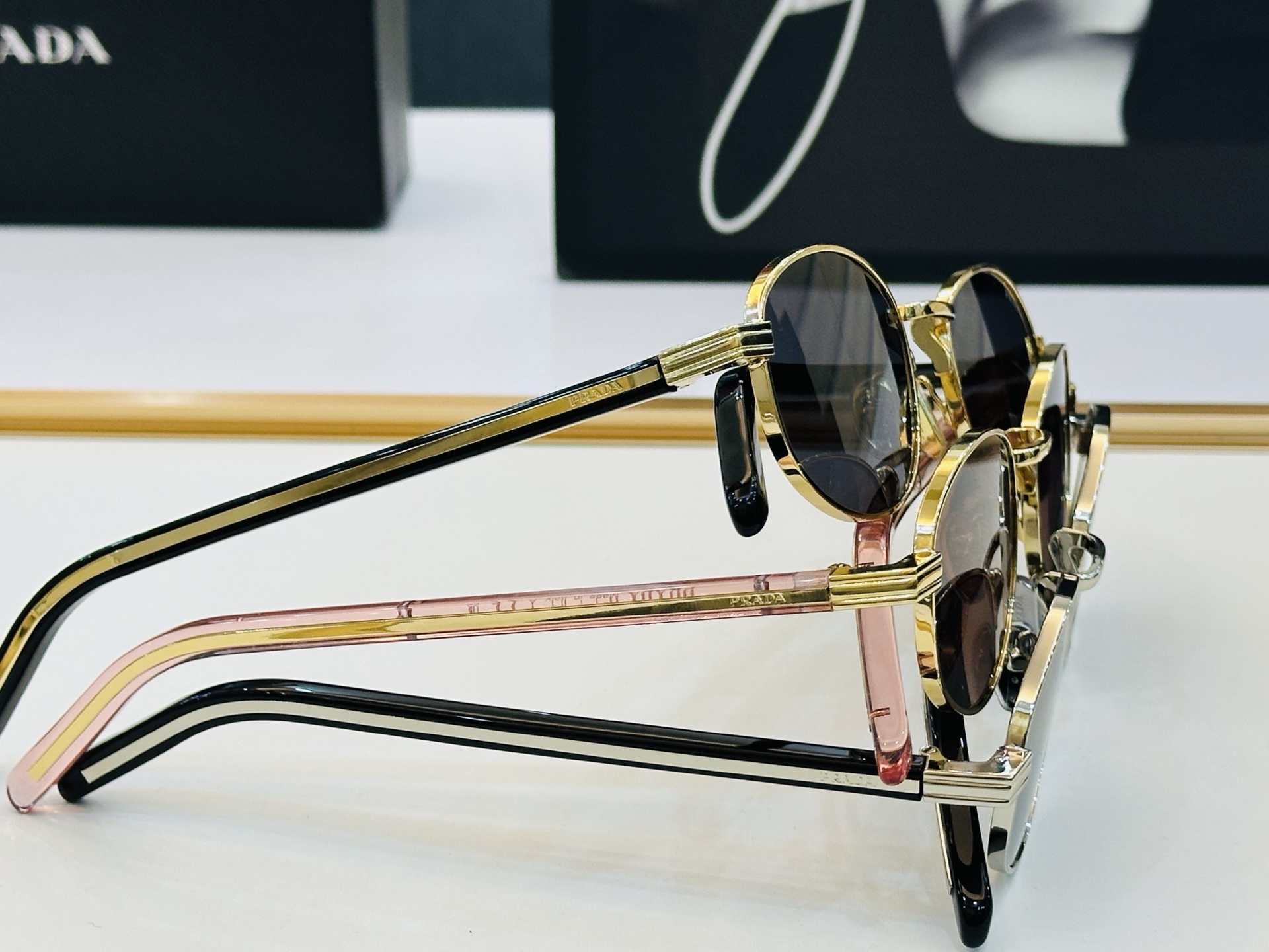 🔺PRAD*🔻普家 PRB53S Size：52口21-140     眼镜系列堪称精湛制作 彰显独特个