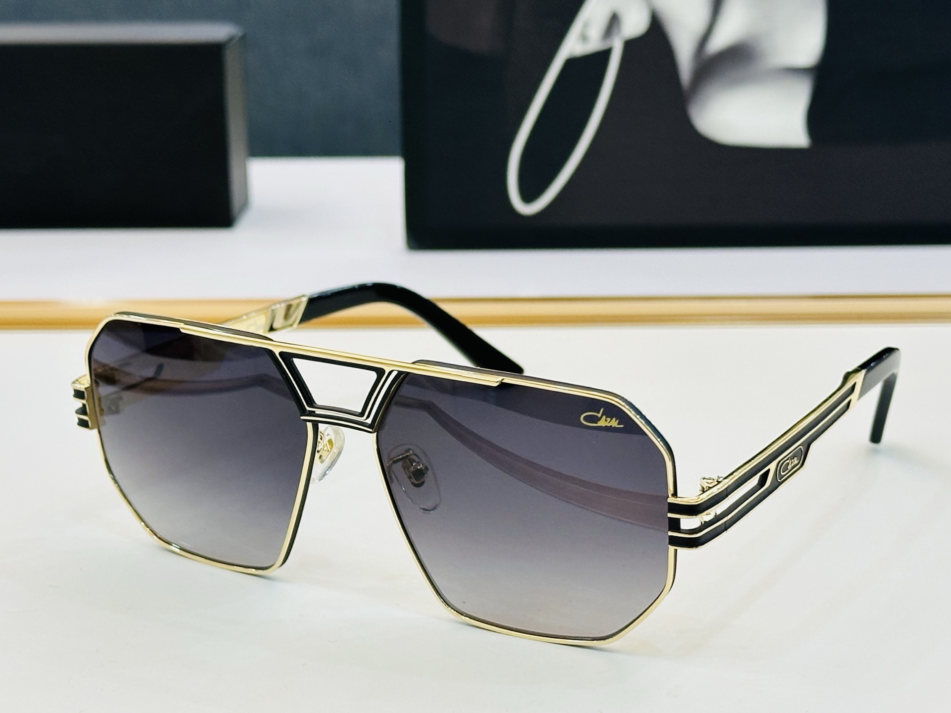 NO:368863,Official website model Kagal new CAZAL Model:MOD9105 Size: 61 ports 15-145 C destined to be unique Glasses Sunglasses Sunglasses, Glasses19860909官网款 卡加尔 new CAZAL Model:MOD9105 Size: 61口15-145 C注定与众不同 眼镜墨镜太阳镜,眼镜,glasses